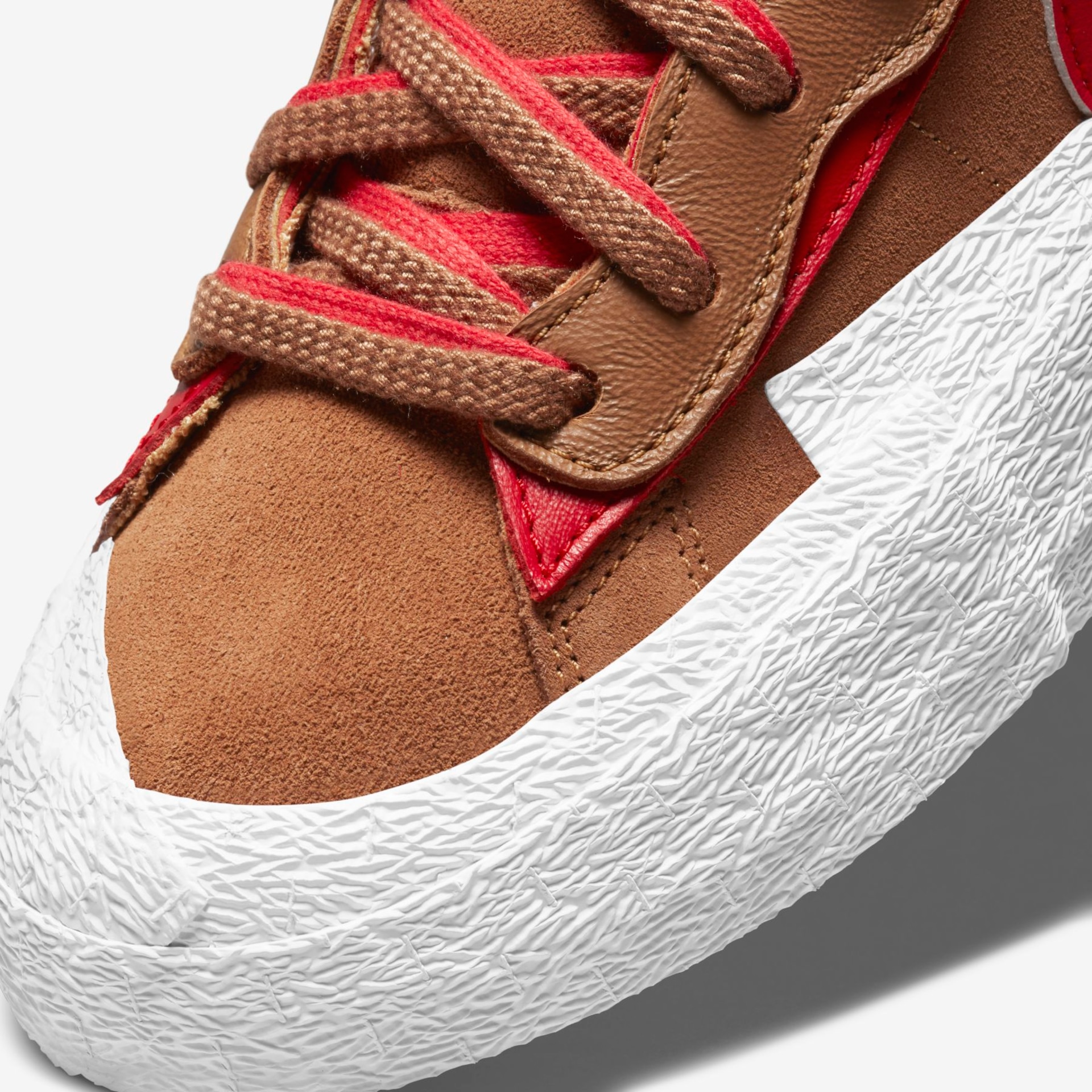 Tênis Nike Blazer Low x Sacai - Foto 7