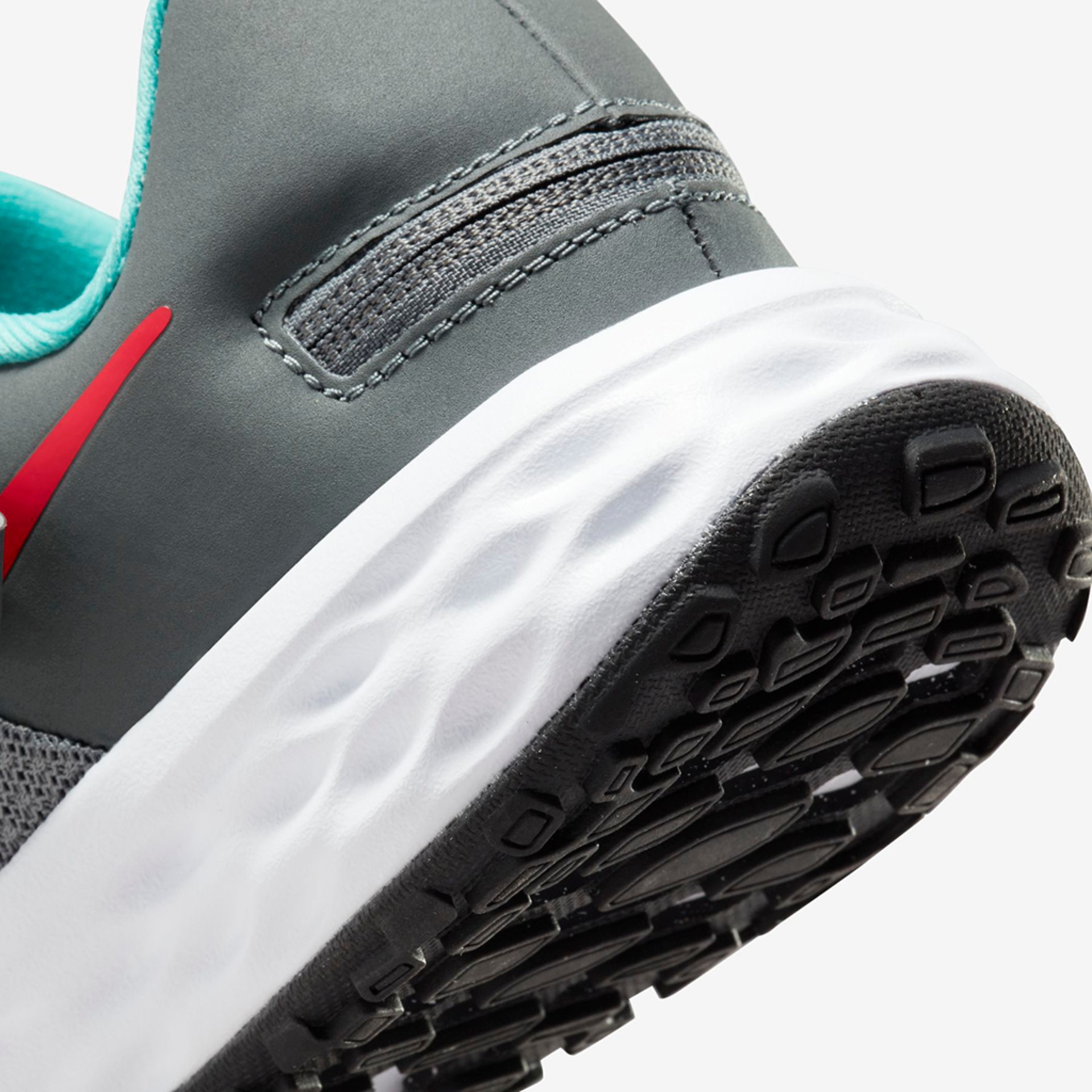 Tênis Nike Revolution 6 FlyEase Infantil - Foto 8