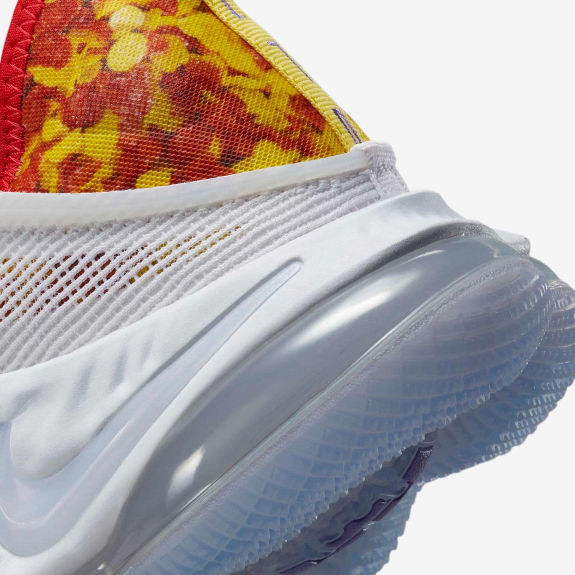 Tênis Nike LeBron 19 Low Unissex - Foto 8