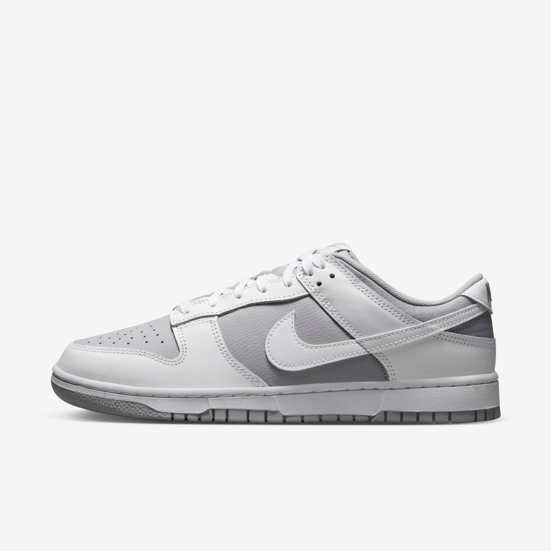 Tênis Nike Dunk Low Retro Masculino - Foto 1