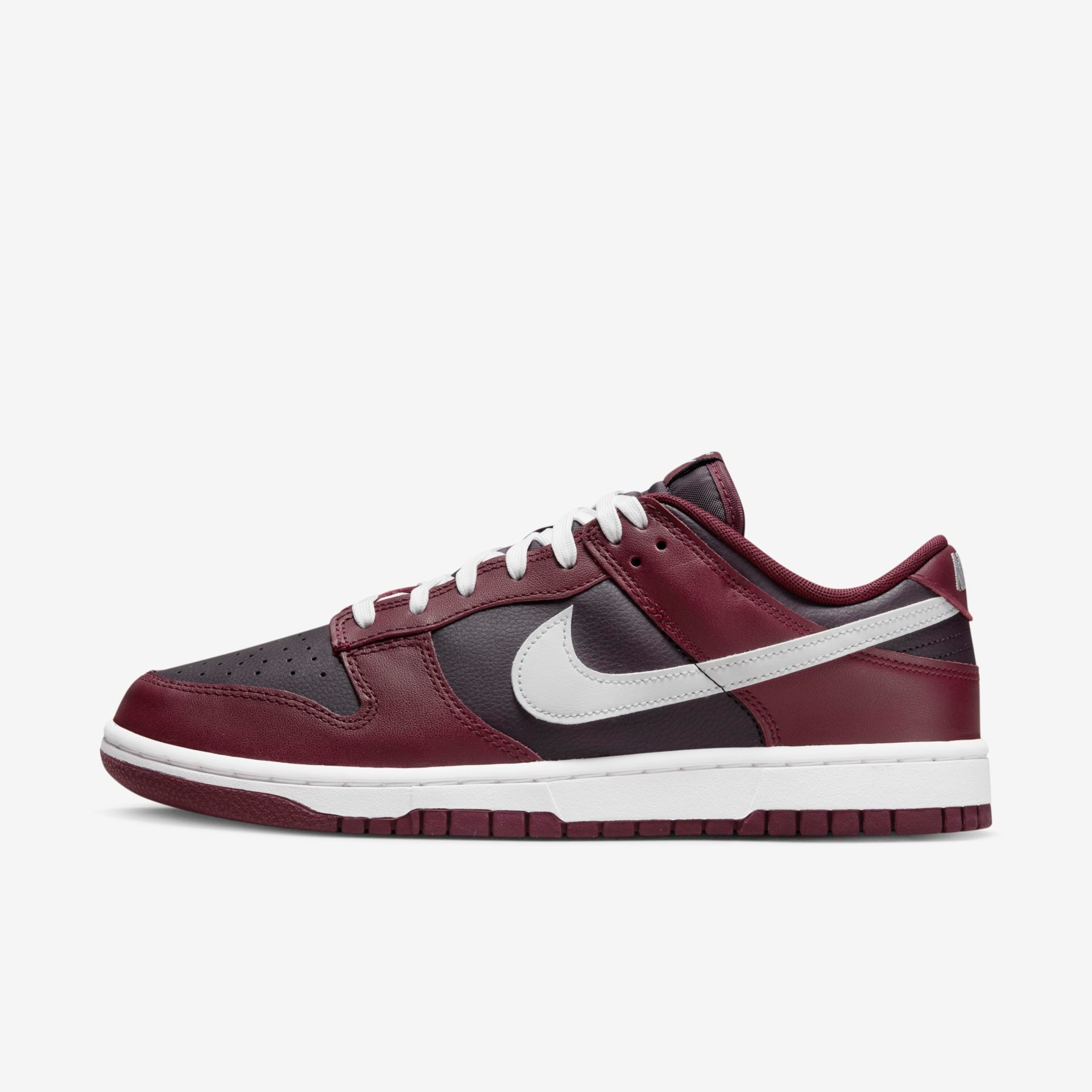 Tênis Nike Dunk Low Retro Masculino - Foto 1
