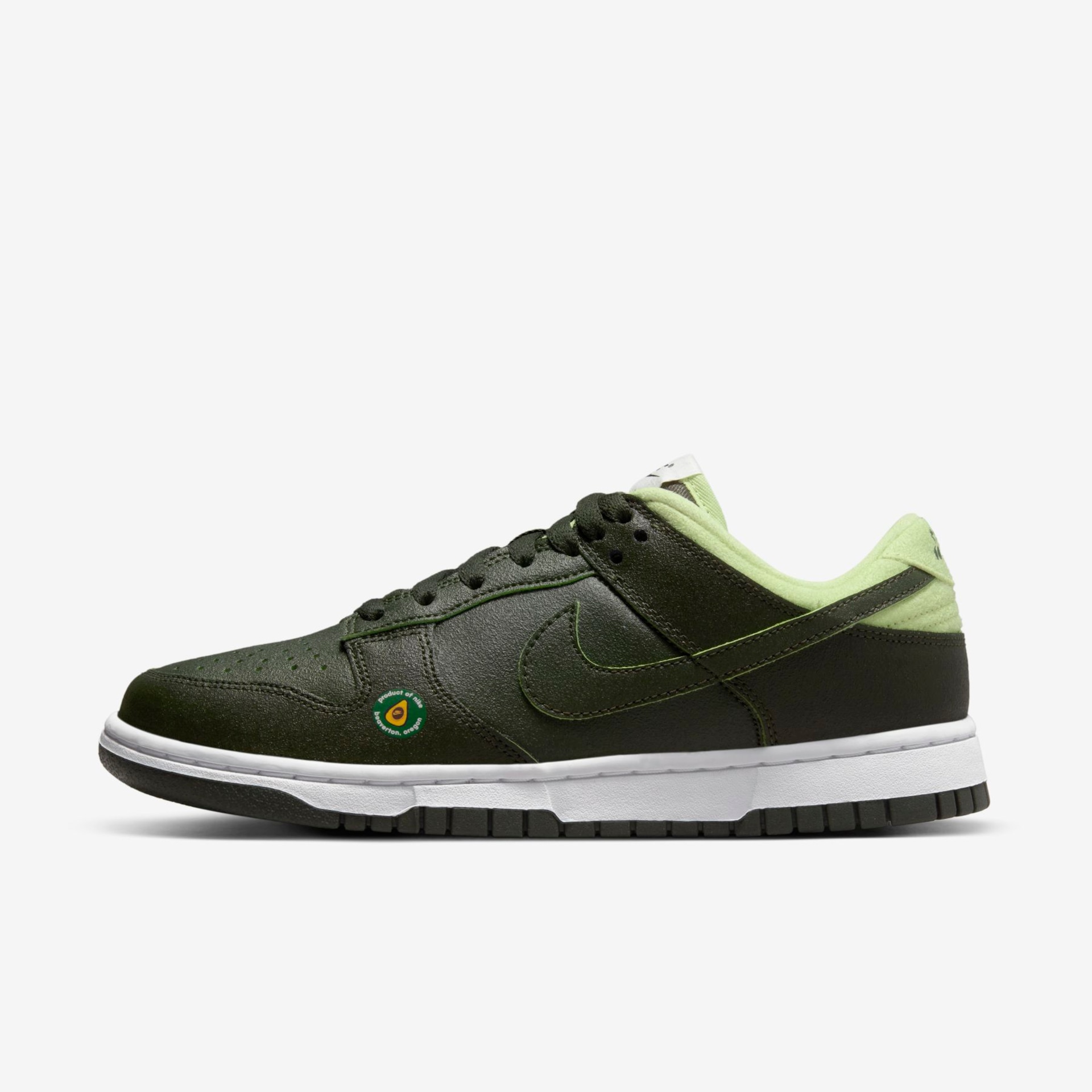 nike dunk low news