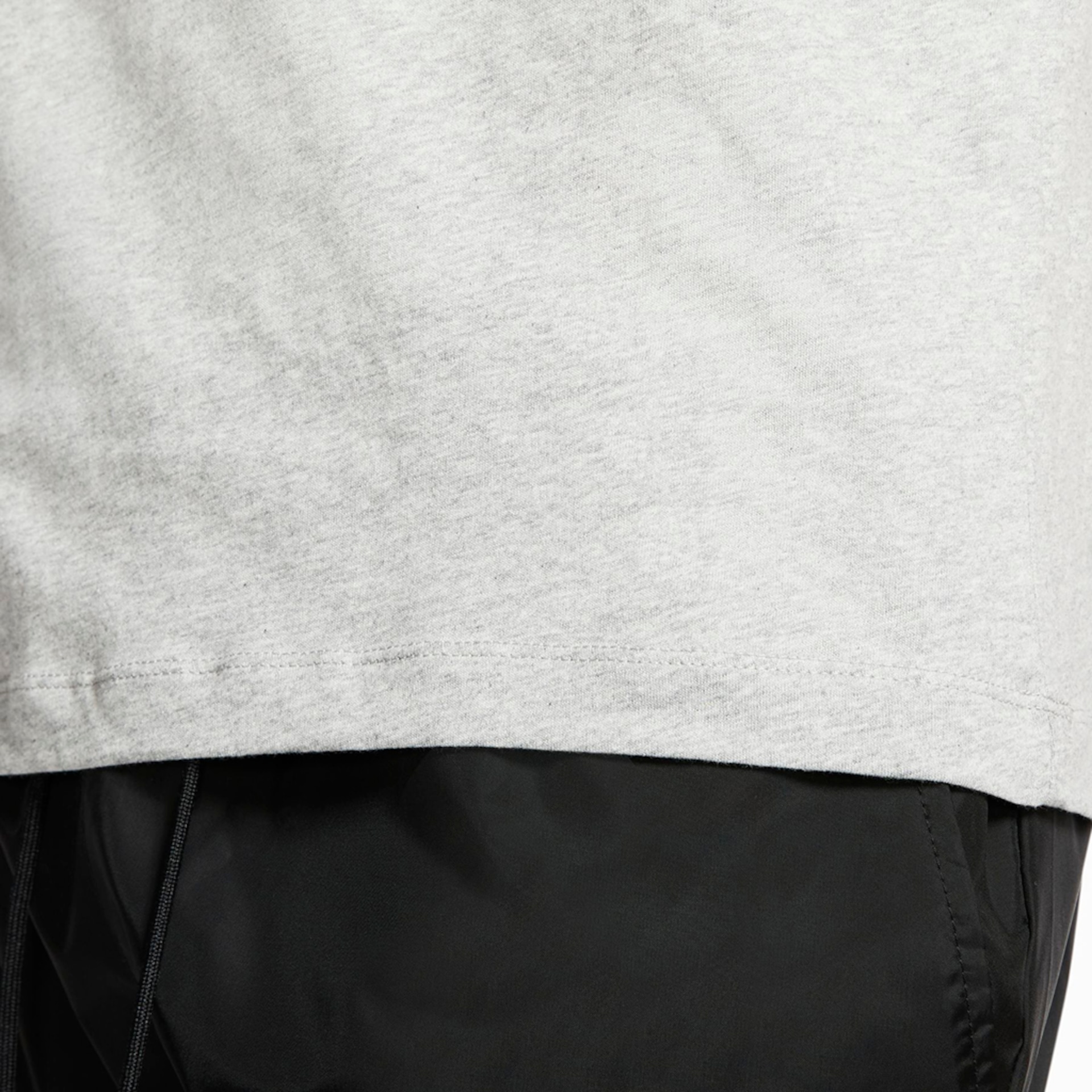 Camiseta Nike Sportswear Masculina - Foto 5