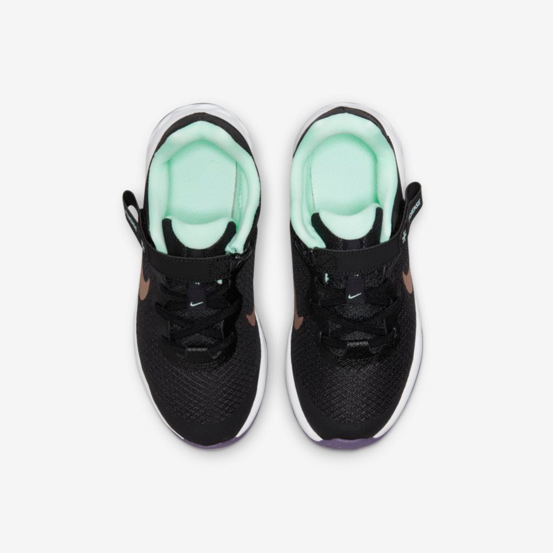 Tênis Nike Revolution 6 FlyEase Infantil - Foto 4