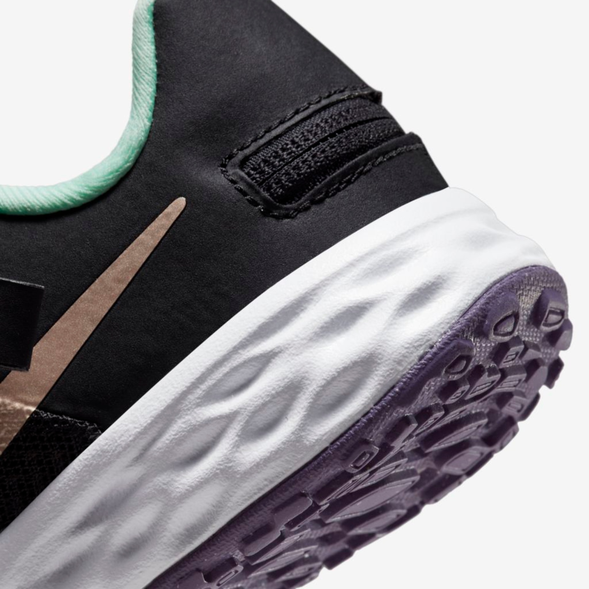 Tênis Nike Revolution 6 FlyEase Infantil - Foto 8