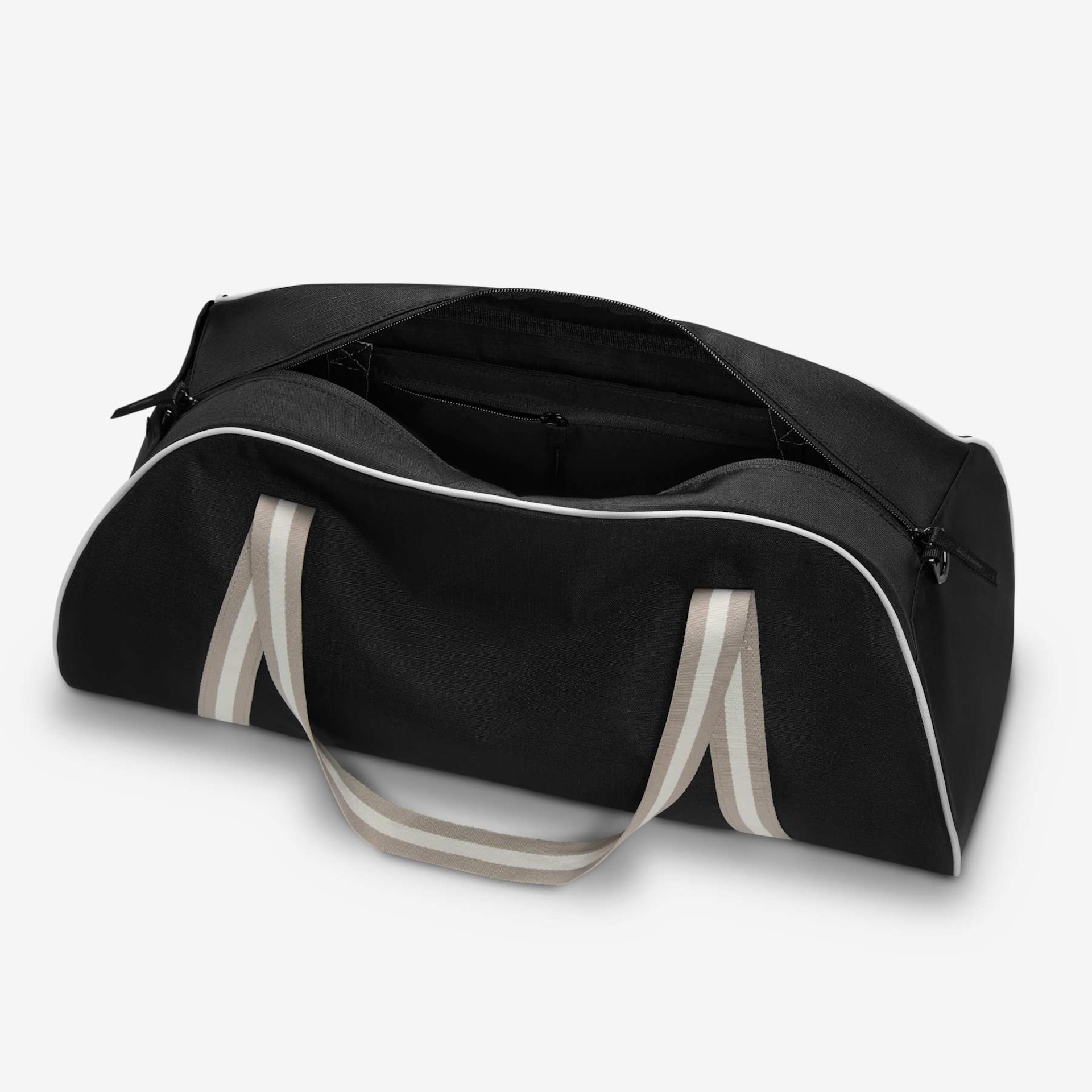 Bolsa Nike Gym Club Feminina - Foto 5