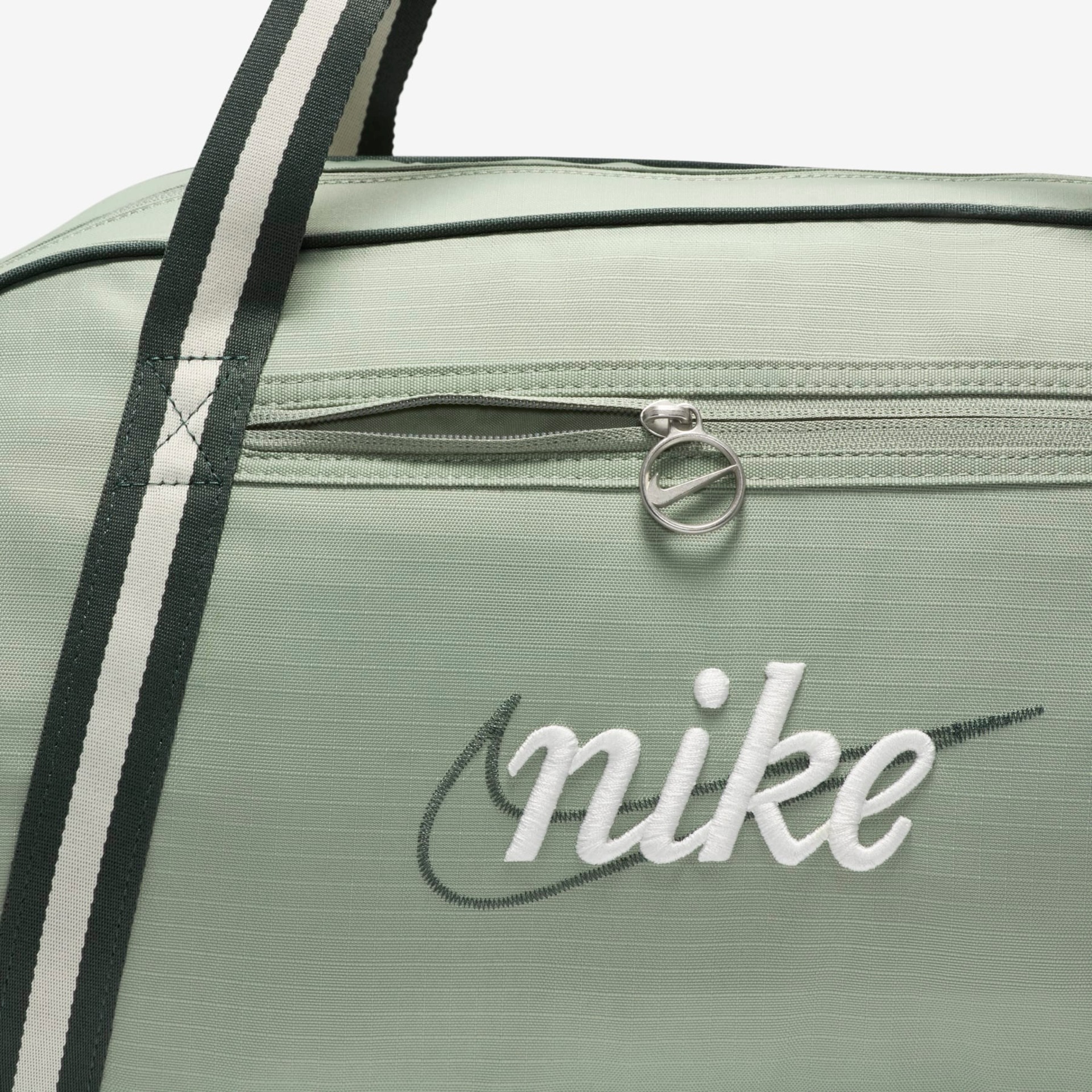 Bolsa Nike Gym Club Feminina - Foto 7