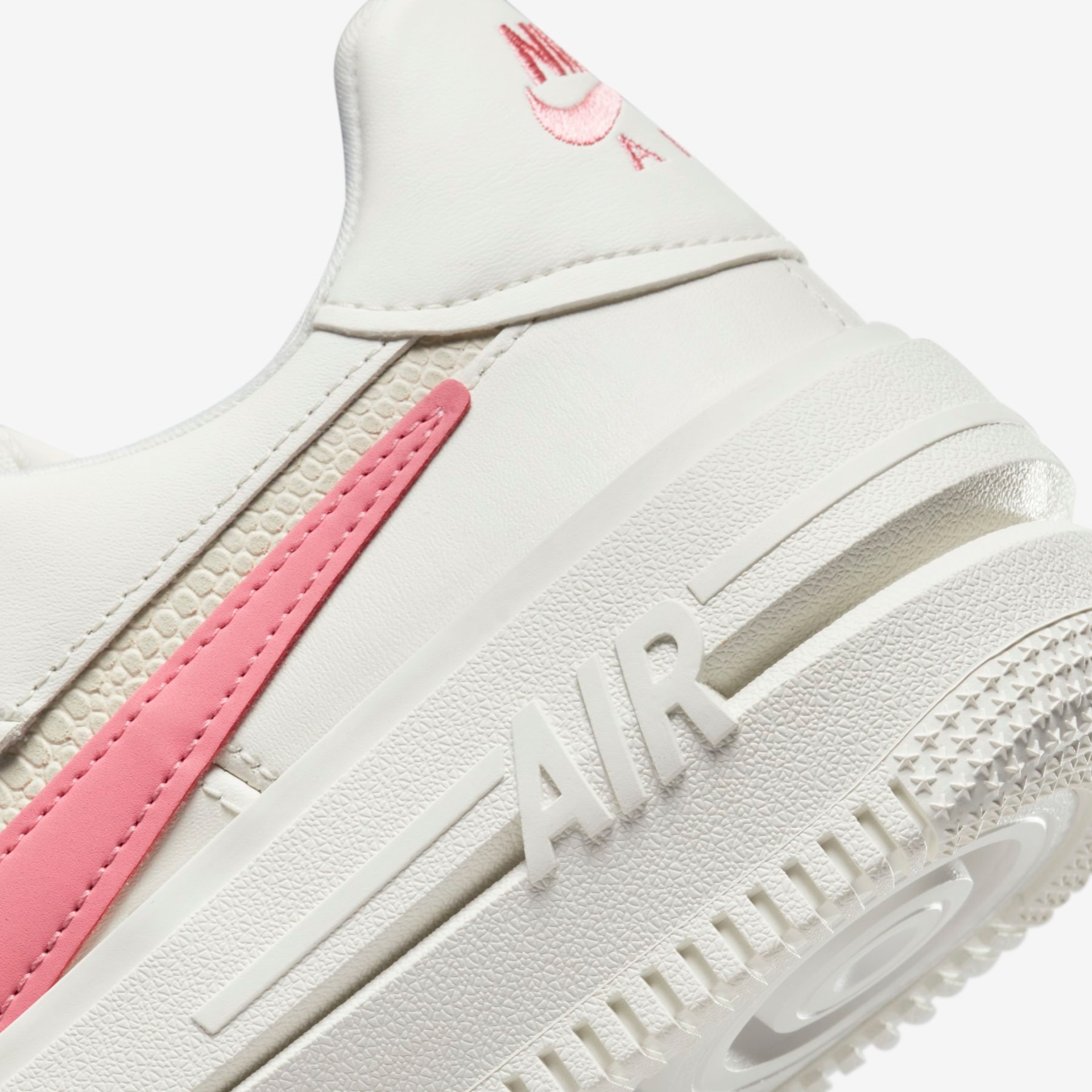 Tênis Nike Air Force 1 PLT.AF.ORM Feminino - Foto 9