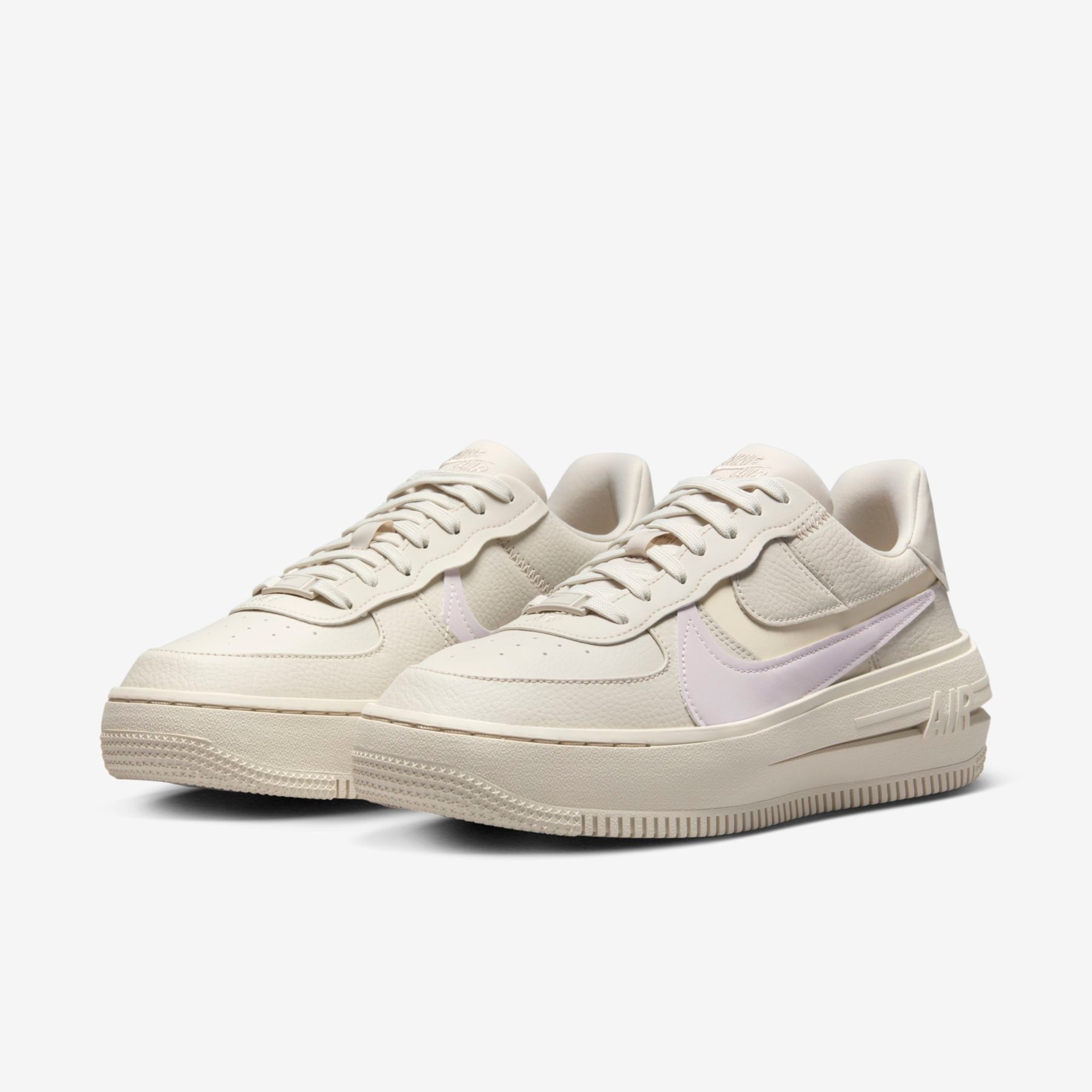 Tênis Nike Air Force 1 PLT.AF.ORM Feminino - Foto 5