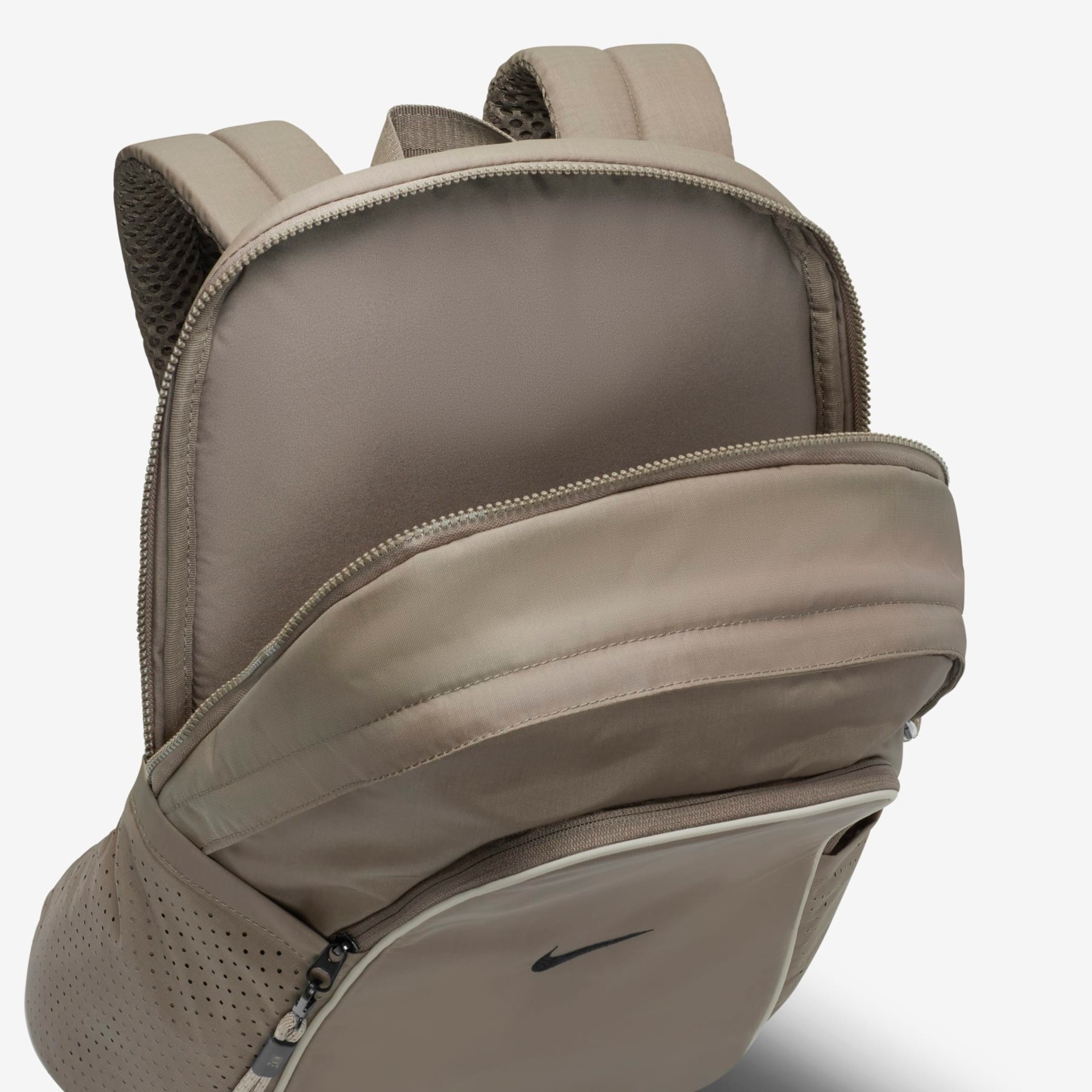 Mochila Nike Sportswear Essentials Unissex - Foto 6