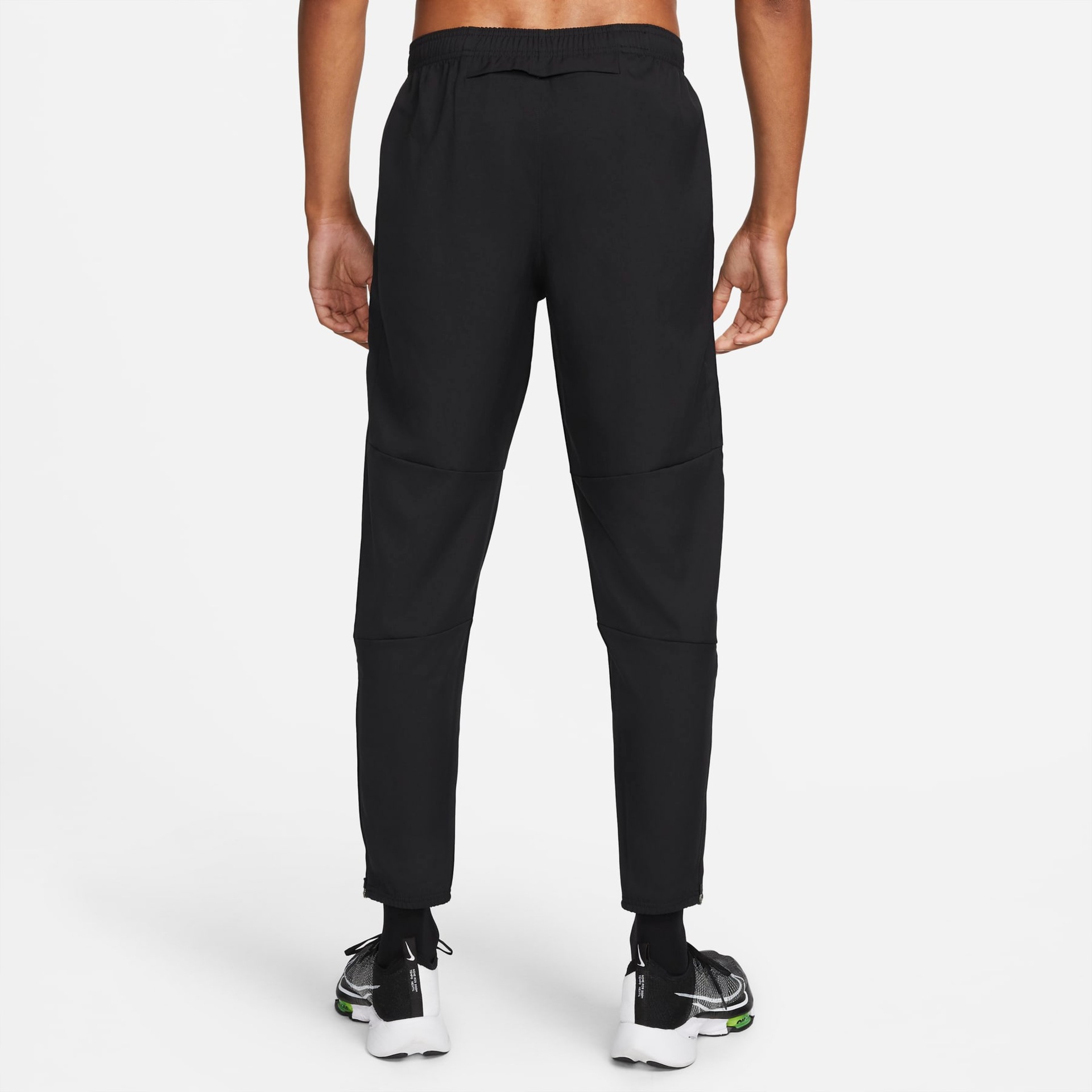 Calça Nike Dri-FIT Challenger Masculina - Foto 2