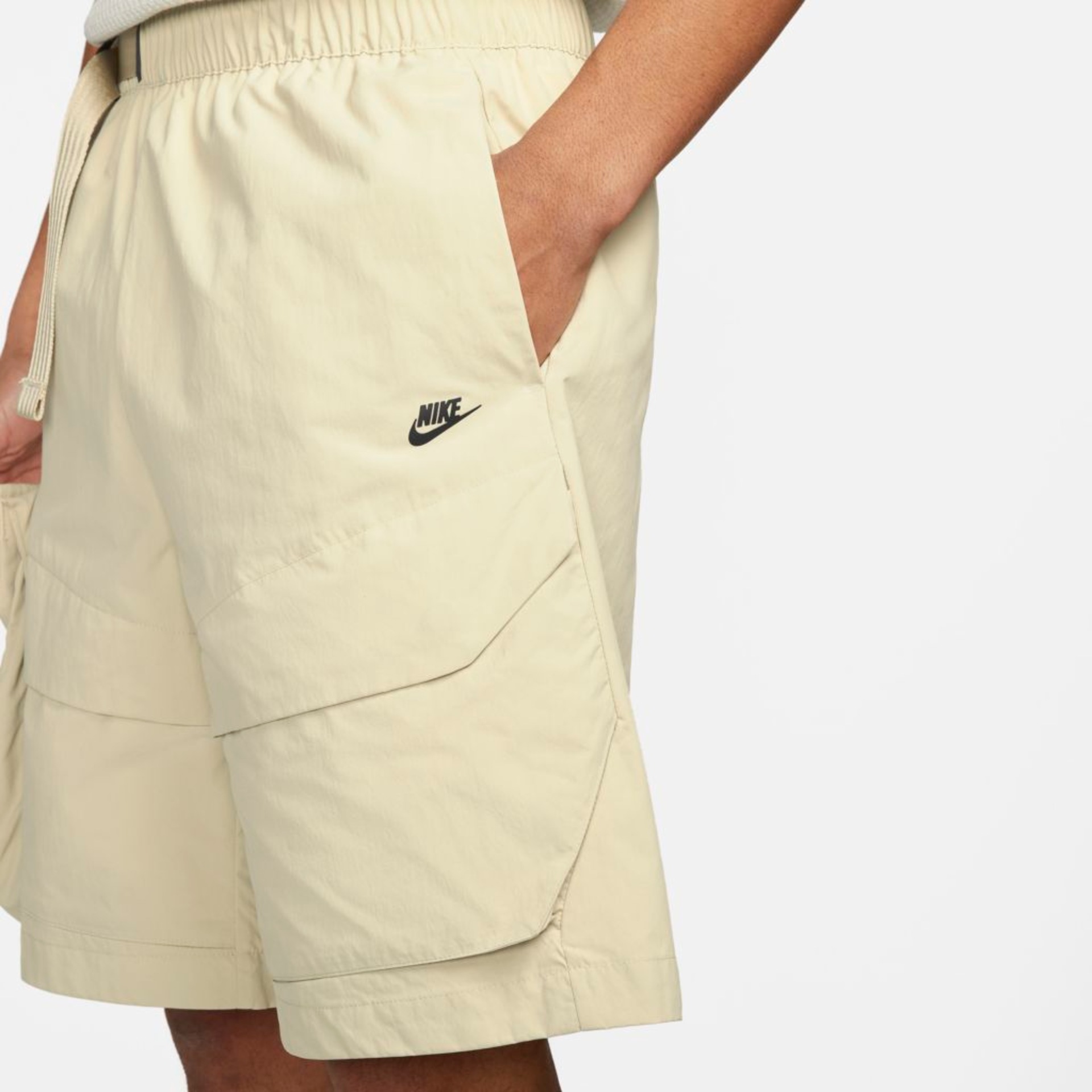 Shorts Nike Sportswear Tech Pack Masculino - Foto 4