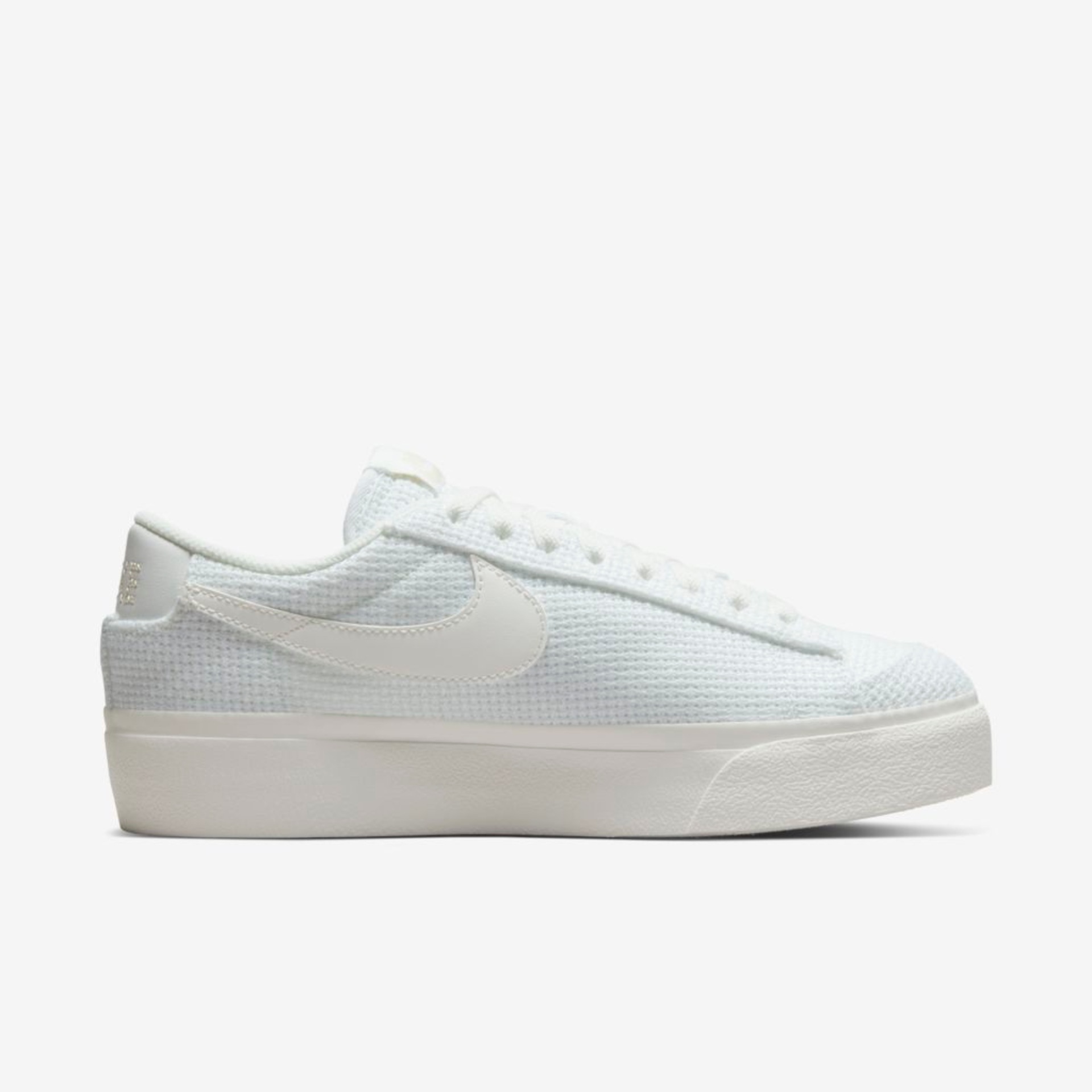 Tênis Nike Blazer Low Platform Feminino - Foto 3