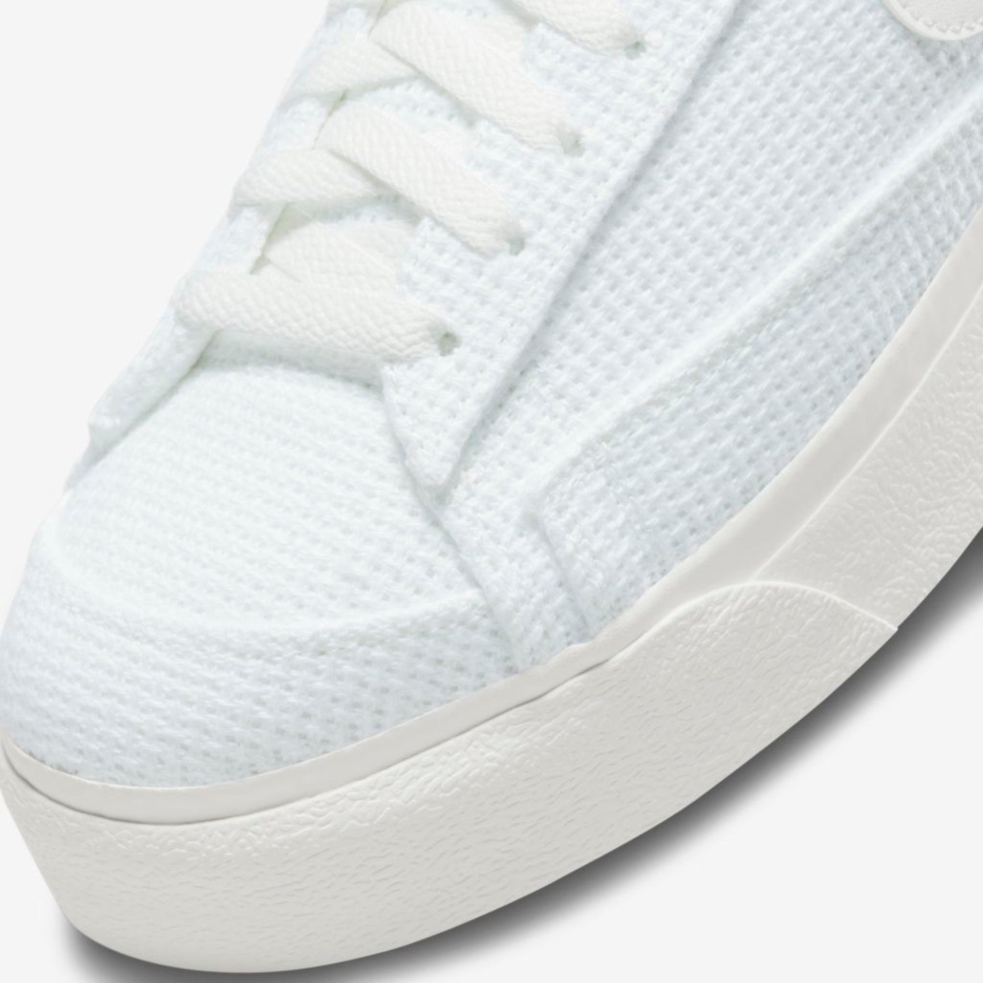 Tênis Nike Blazer Low Platform Feminino - Foto 7