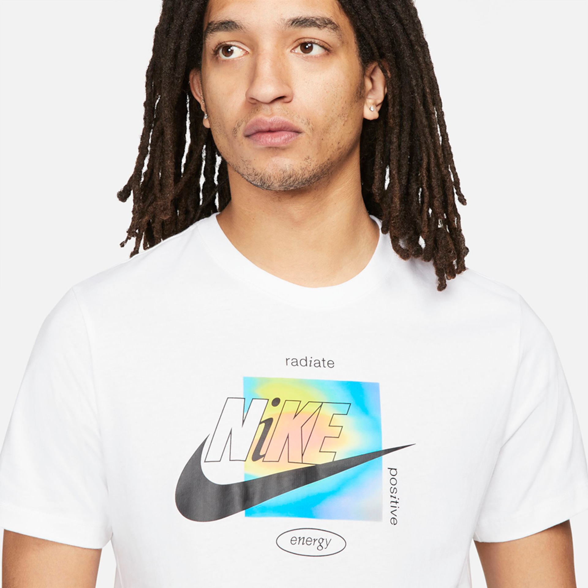 Camiseta Nike Sportswear Masculina - Foto 3