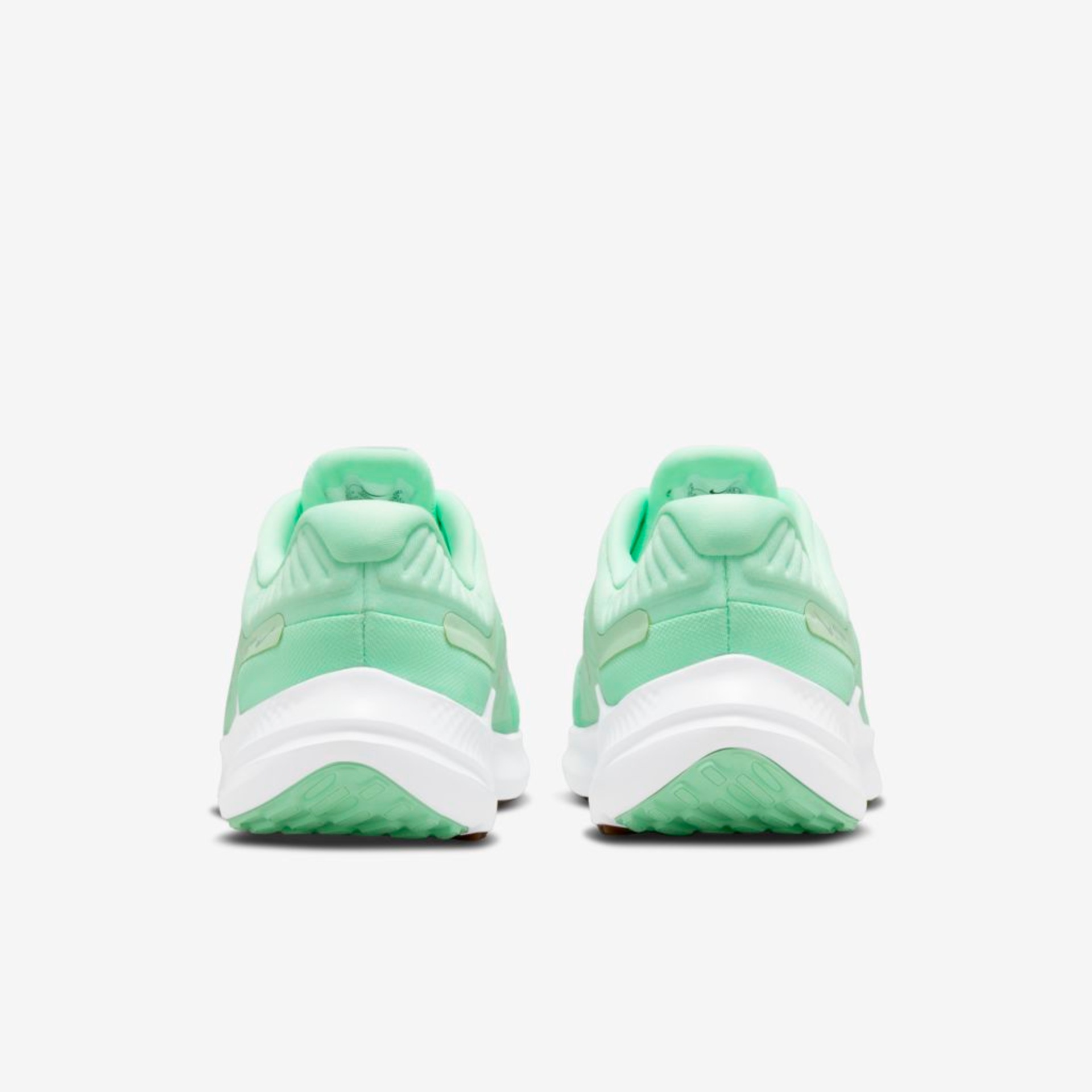 Tênis Nike Quest 5 Feminino - Foto 6