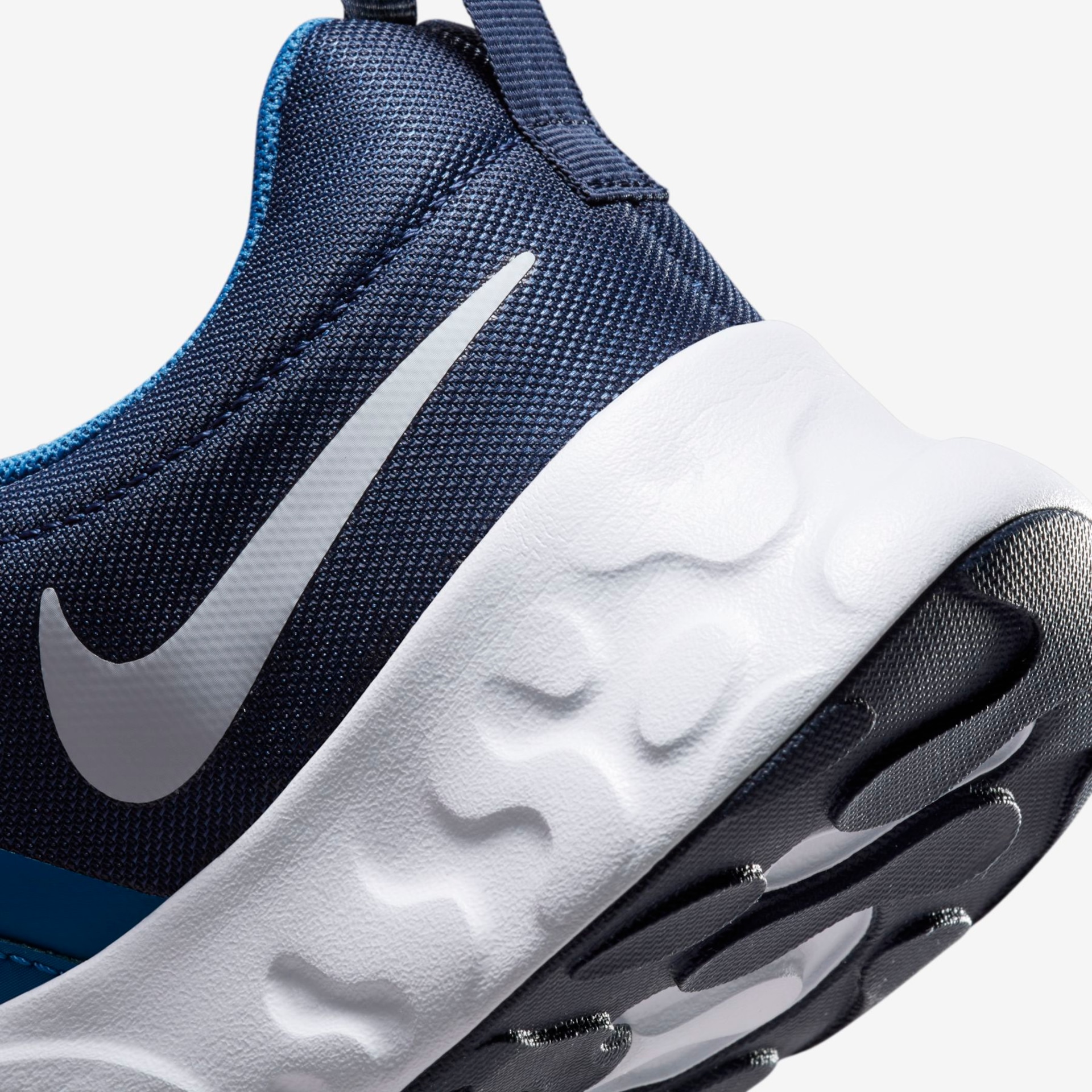 Tênis Nike Renew Retaliation 4 Masculino - Foto 3