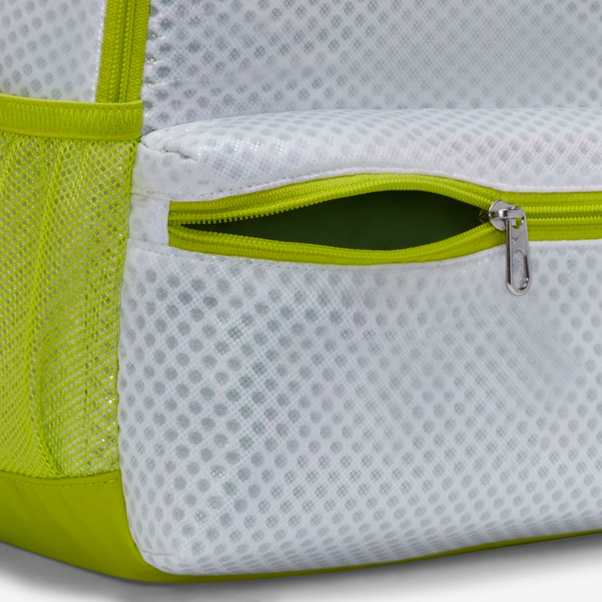 Mochila Nike Brasilia JDI Infantil - Foto 6