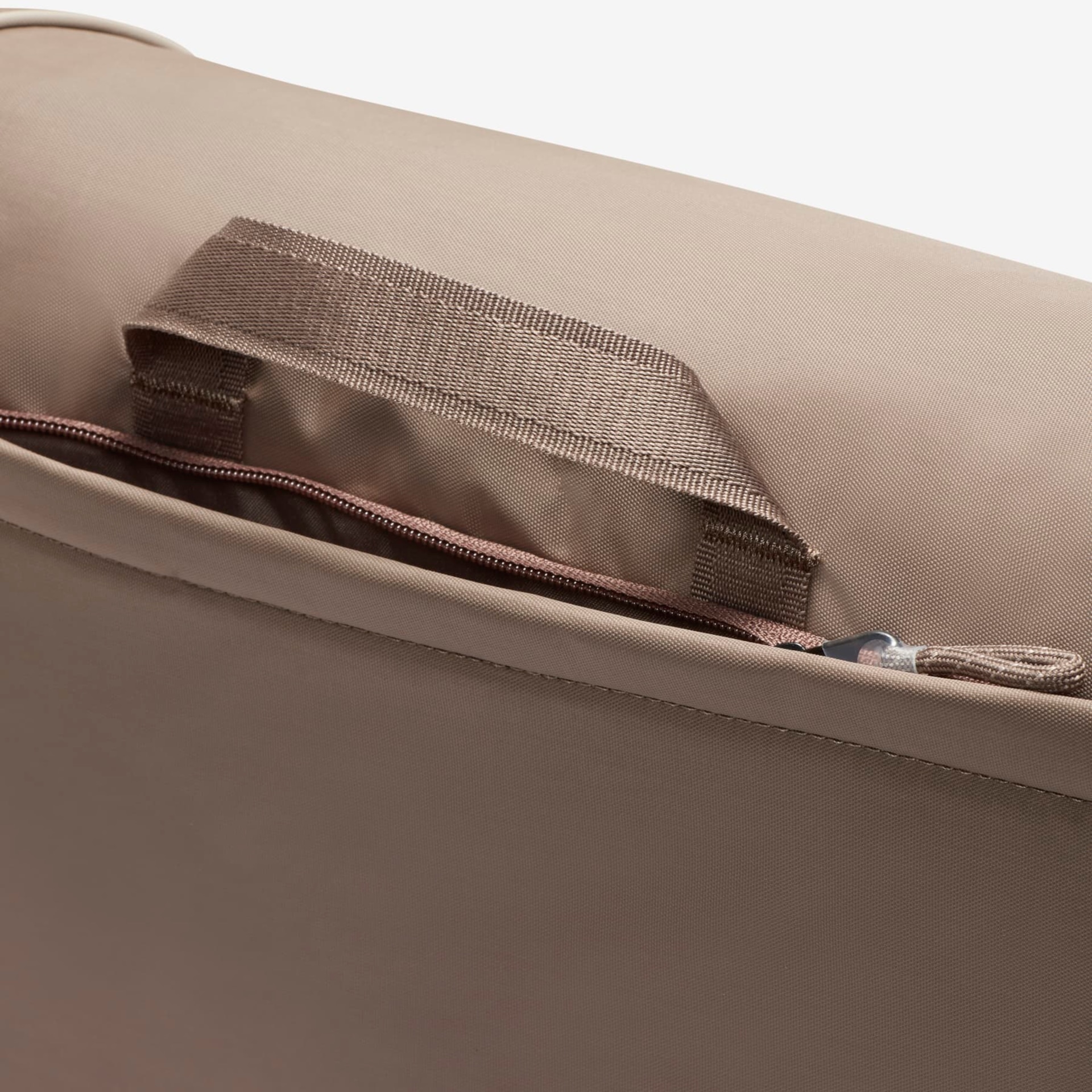 Bolsa Nike Sportswear Essentials Unissex - Foto 8