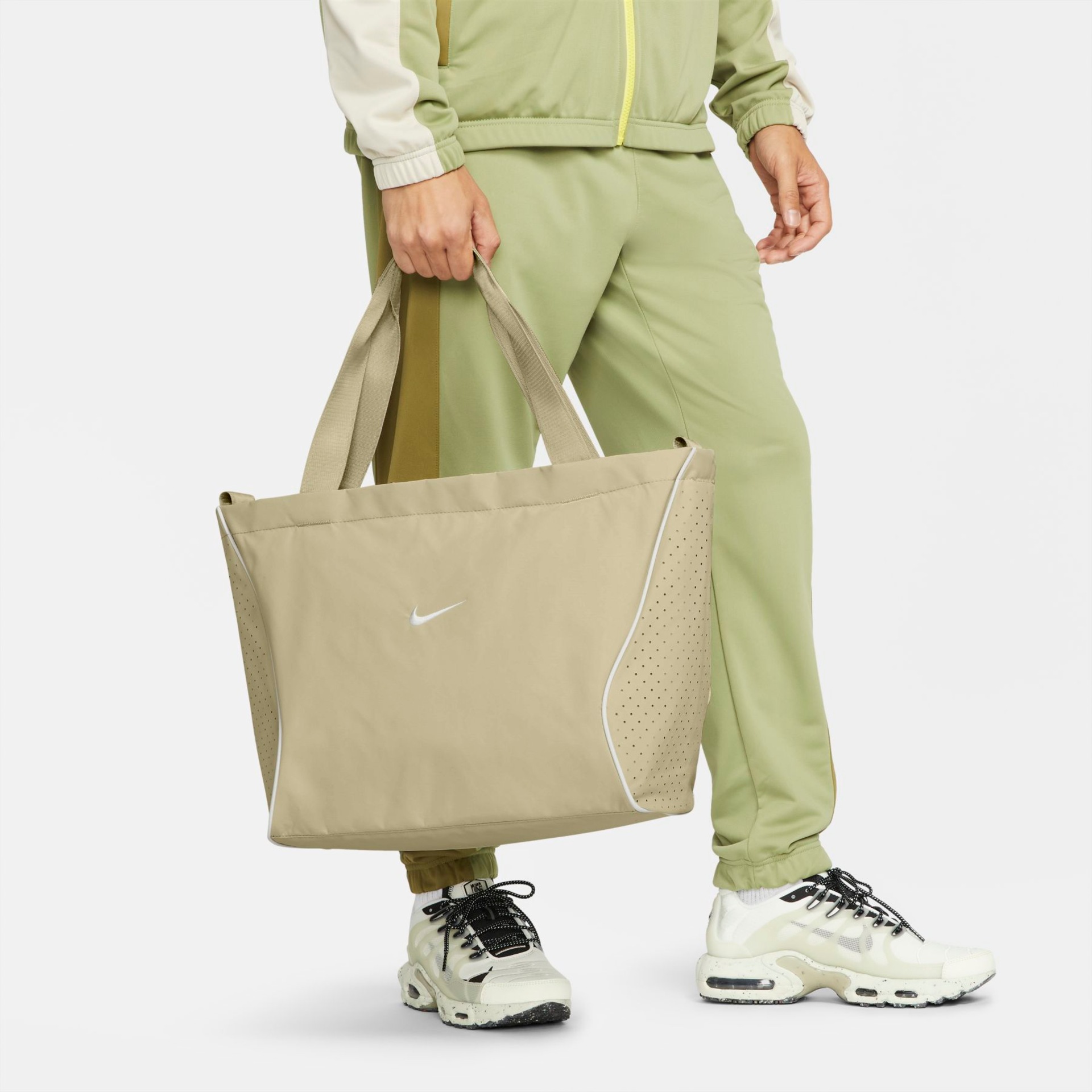 Bolsa Nike Sportswear Essentials Unissex - Foto 2