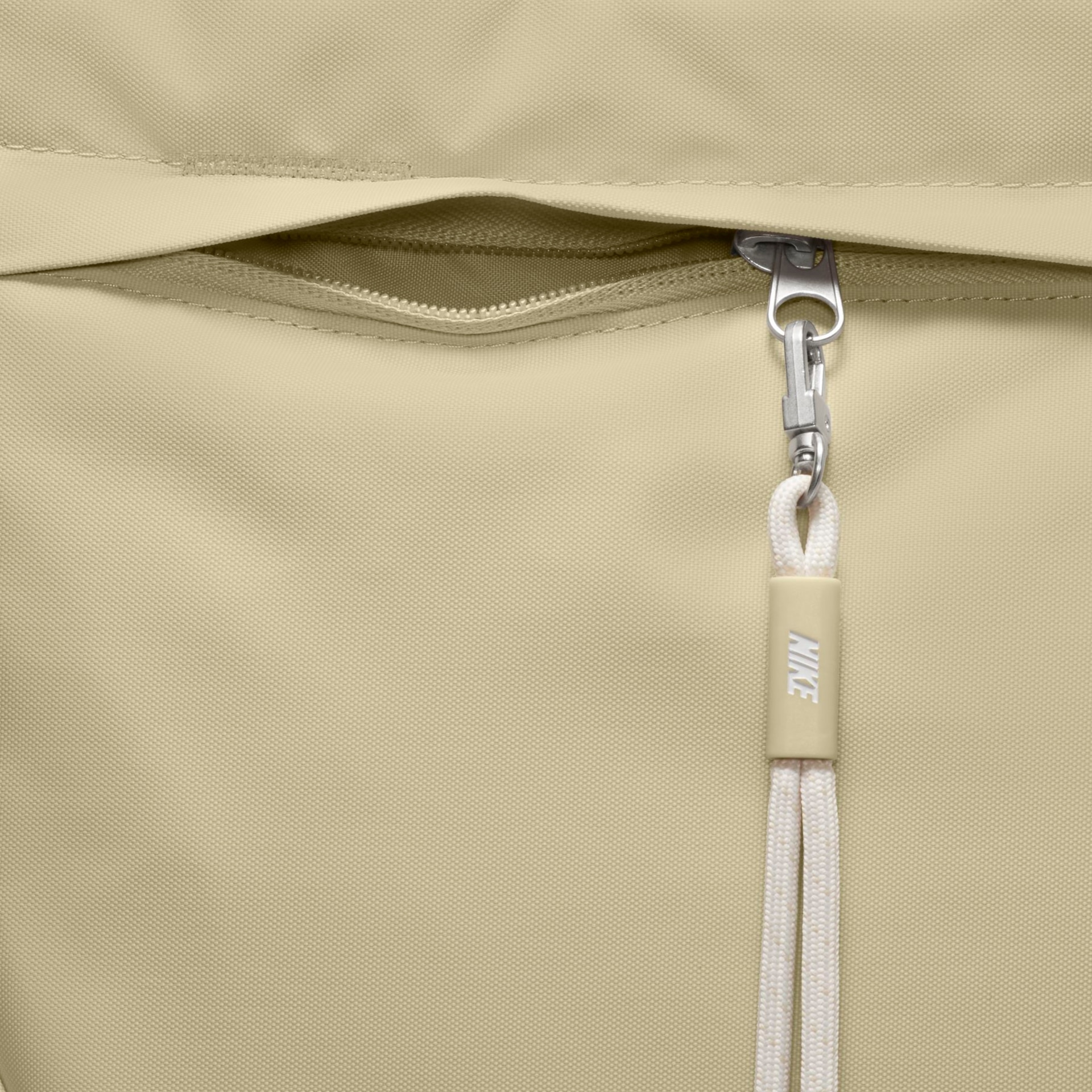 Bolsa Nike Sportswear Essentials Unissex - Foto 6