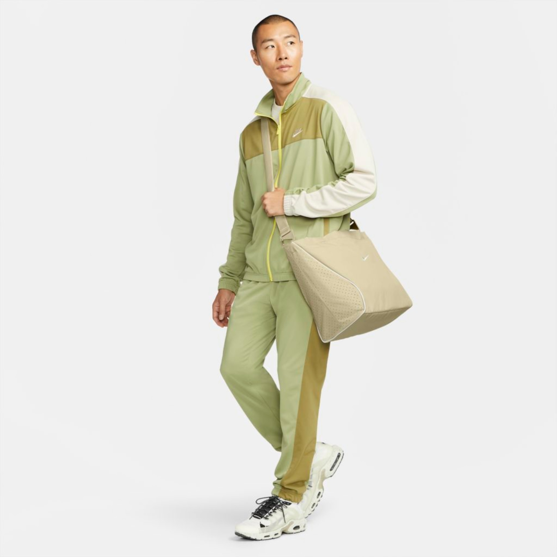 Bolsa Nike Sportswear Essentials Unissex - Foto 10