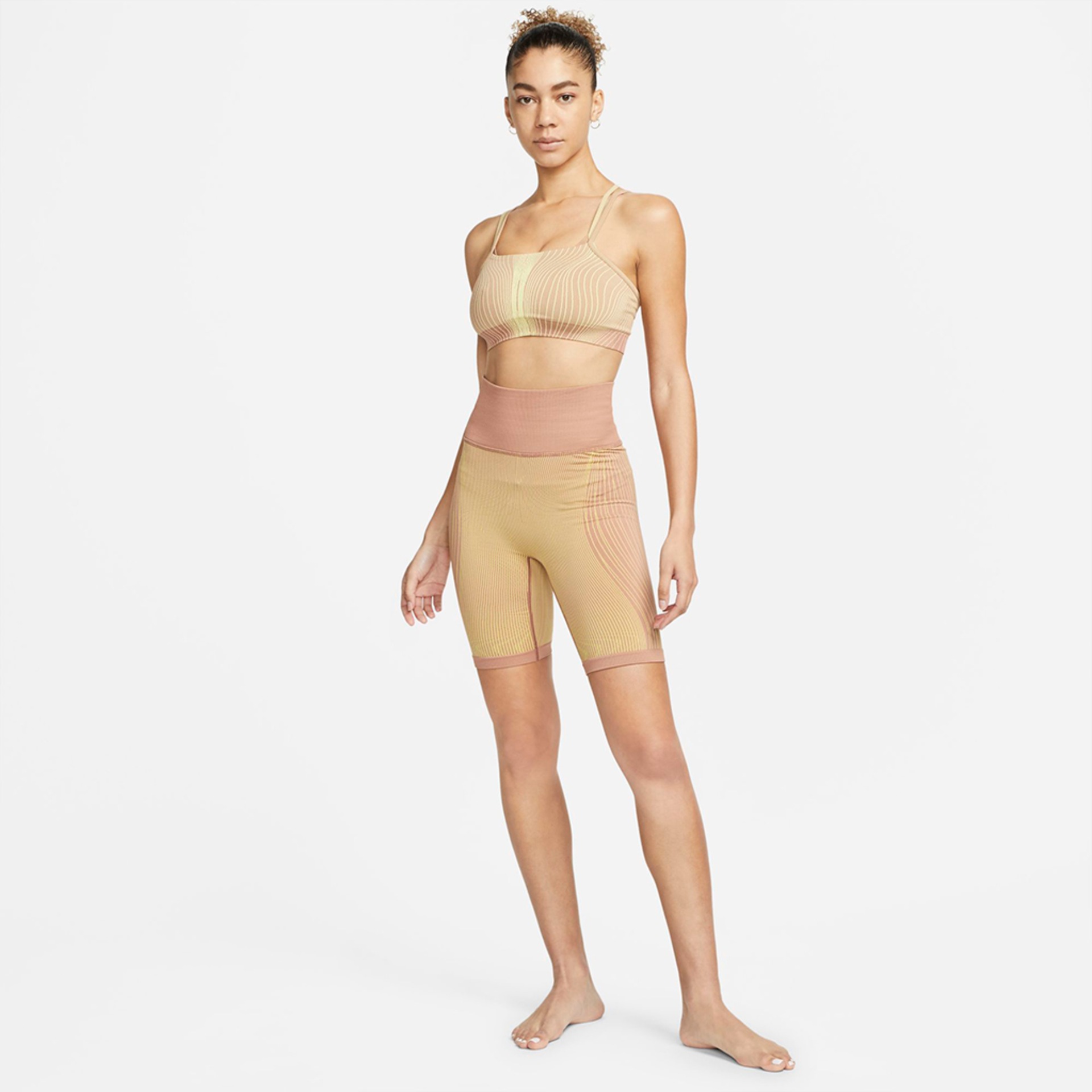Top Nike Yoga Dri-FIT ADV Indy Feminino - Foto 5