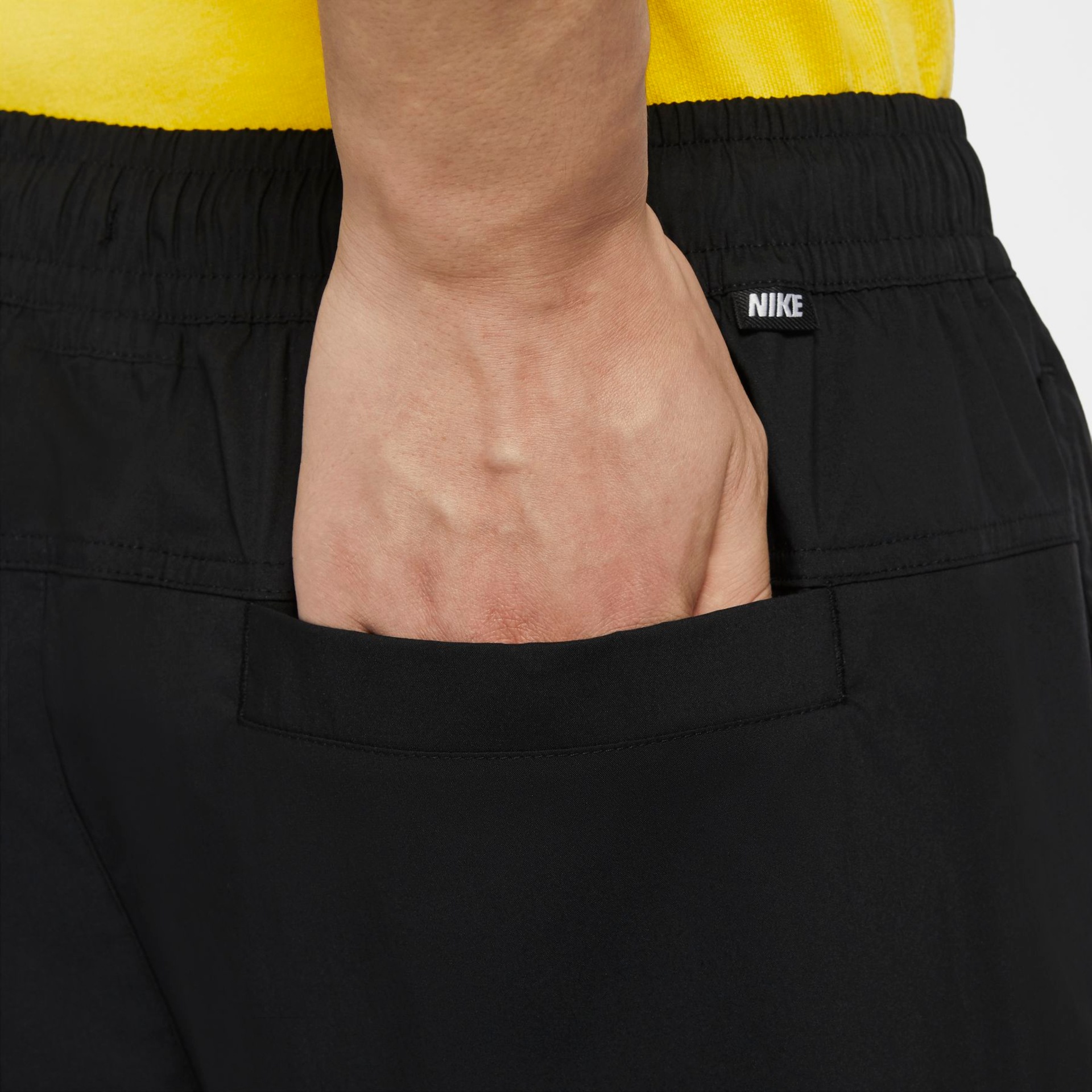 Shorts Nike Club Woven Utility Masculino - Foto 8
