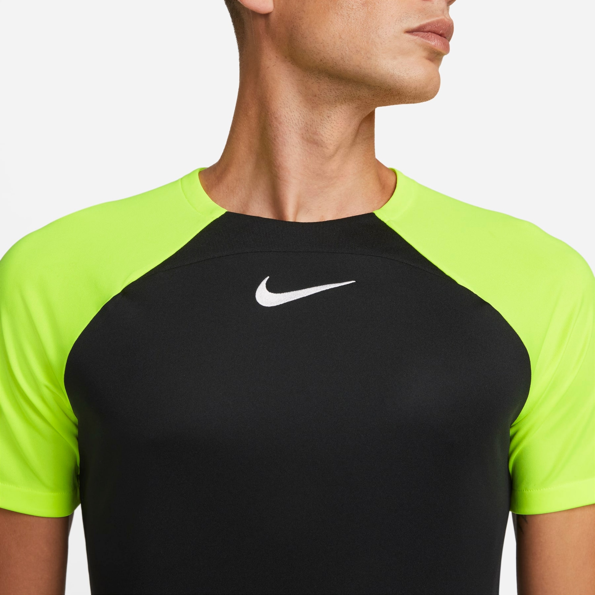 Camiseta Nike Dri-FIT Academy Pro Masculina - Foto 3