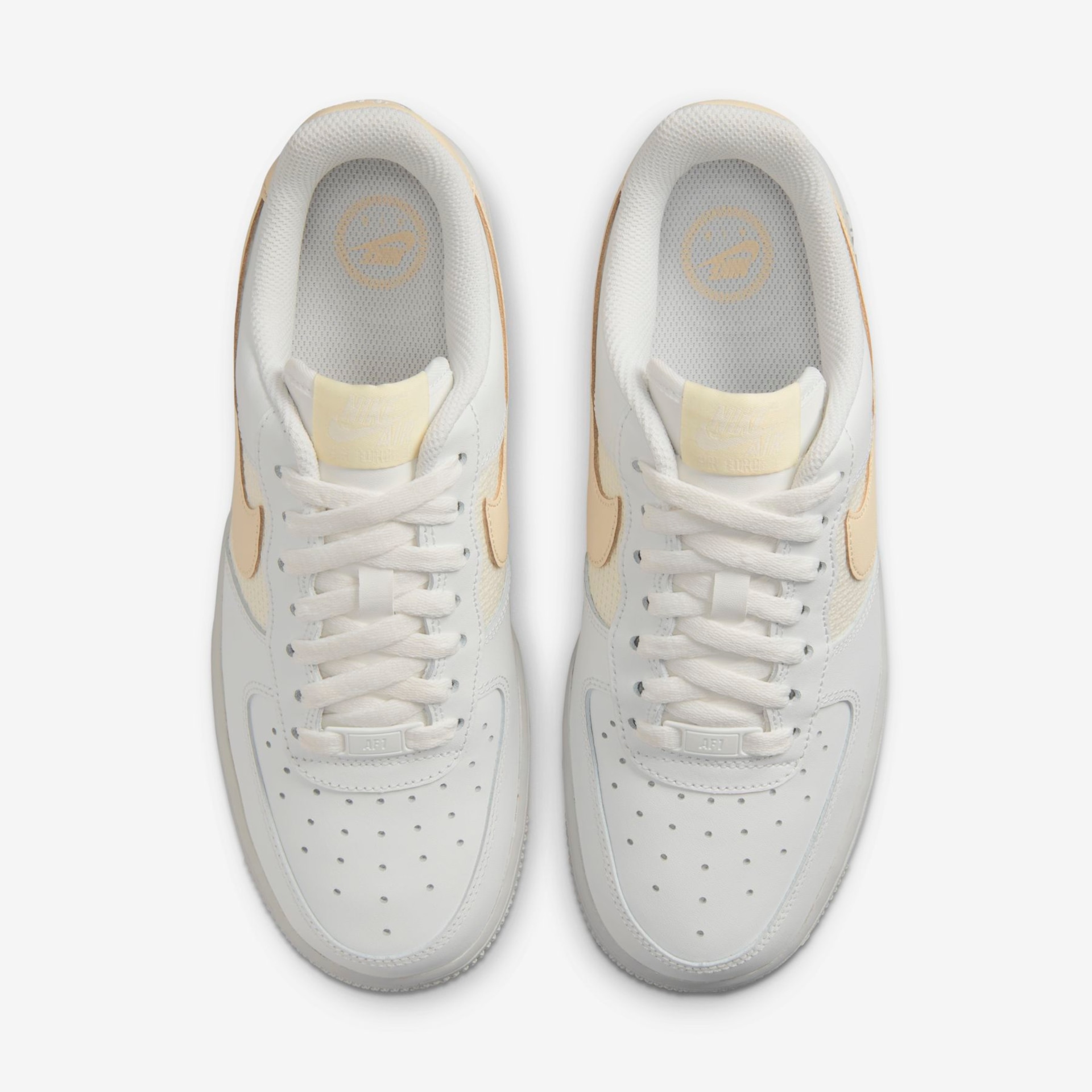 Tênis Nike Air Force 1 "07 ESS Feminino - Foto 4