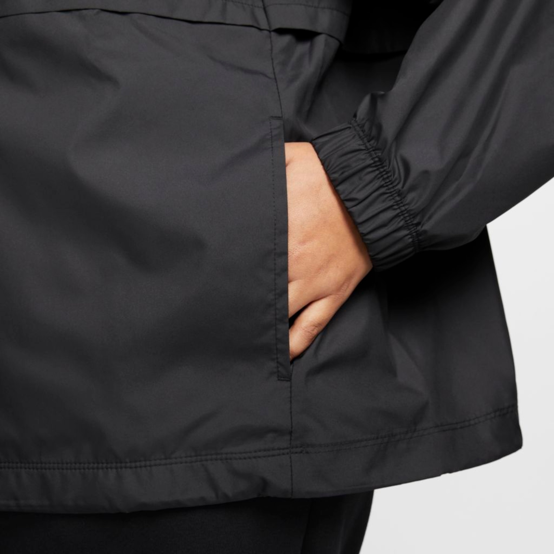 Plus Size - Jaqueta Nike Sportswear Essential Repel Feminina - Foto 4