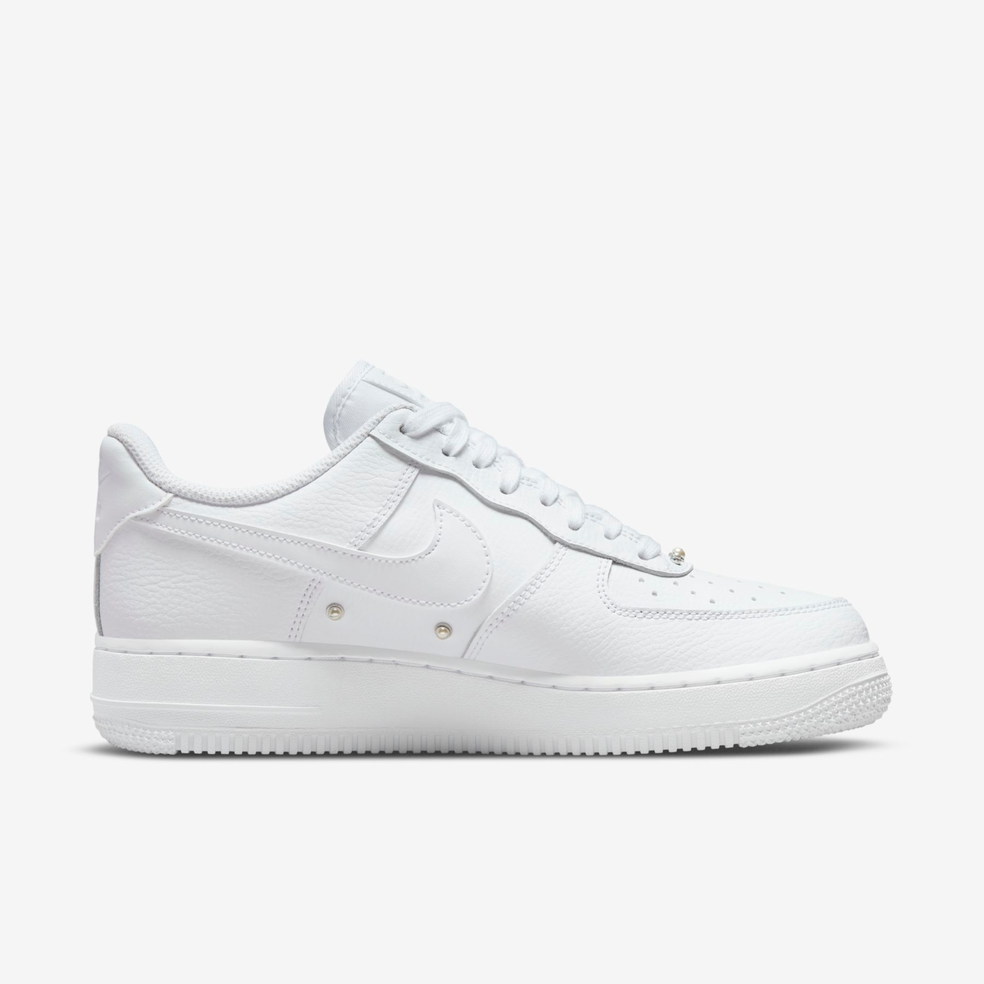 Tênis Nike Air Force 1 "07 SE Feminino - Foto 4