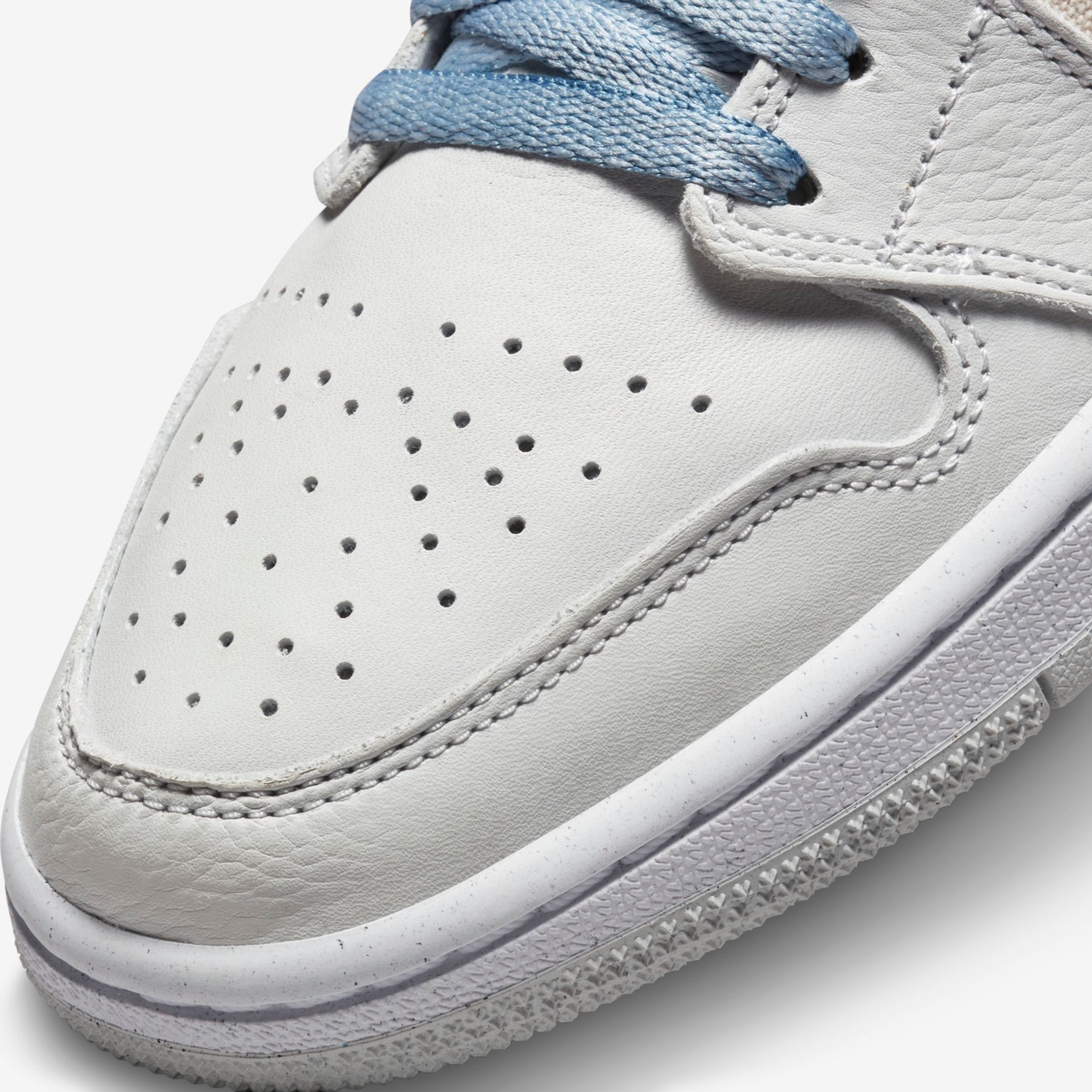 Tênis Air Jordan 1 Low SE Feminino - Foto 7