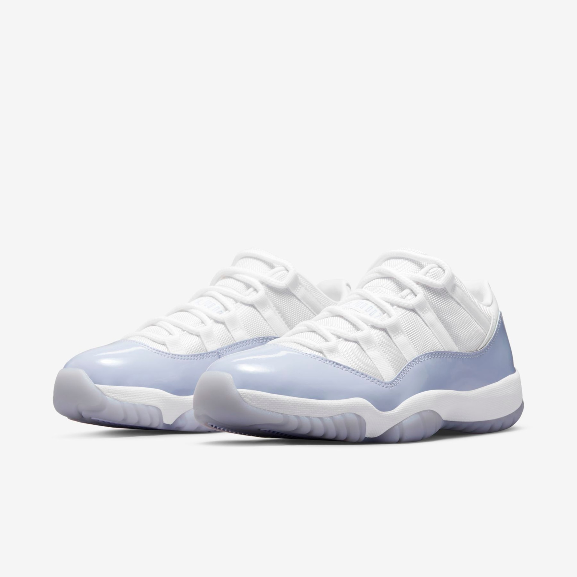 Tênis Air Jordan 11 Low Feminino - Foto 5