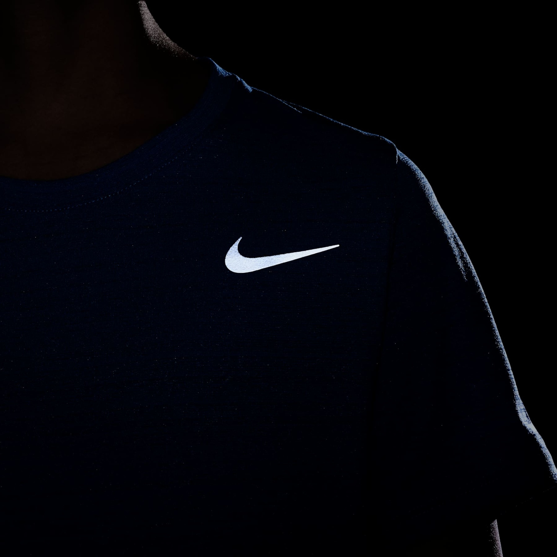 Camiseta Nike Dri-FIT Miler Infantil - Foto 8