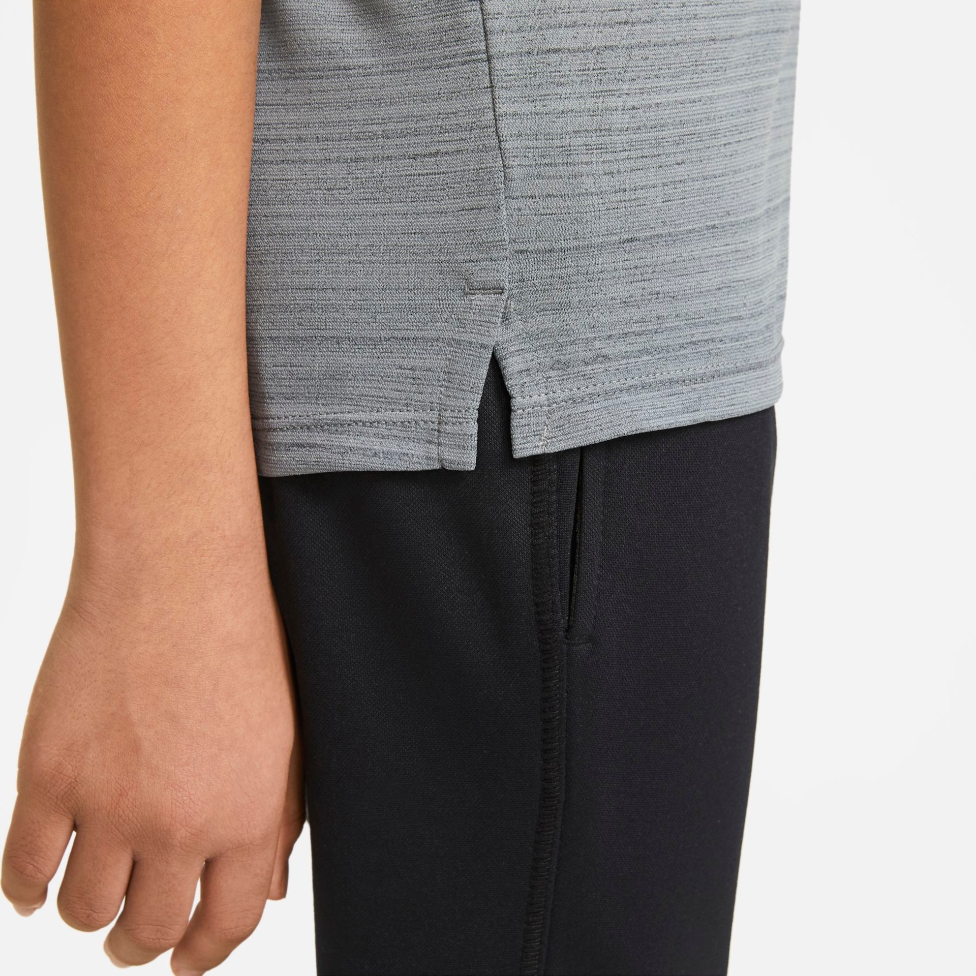 Camiseta Nike Dri-FIT Miler Infantil - Foto 5