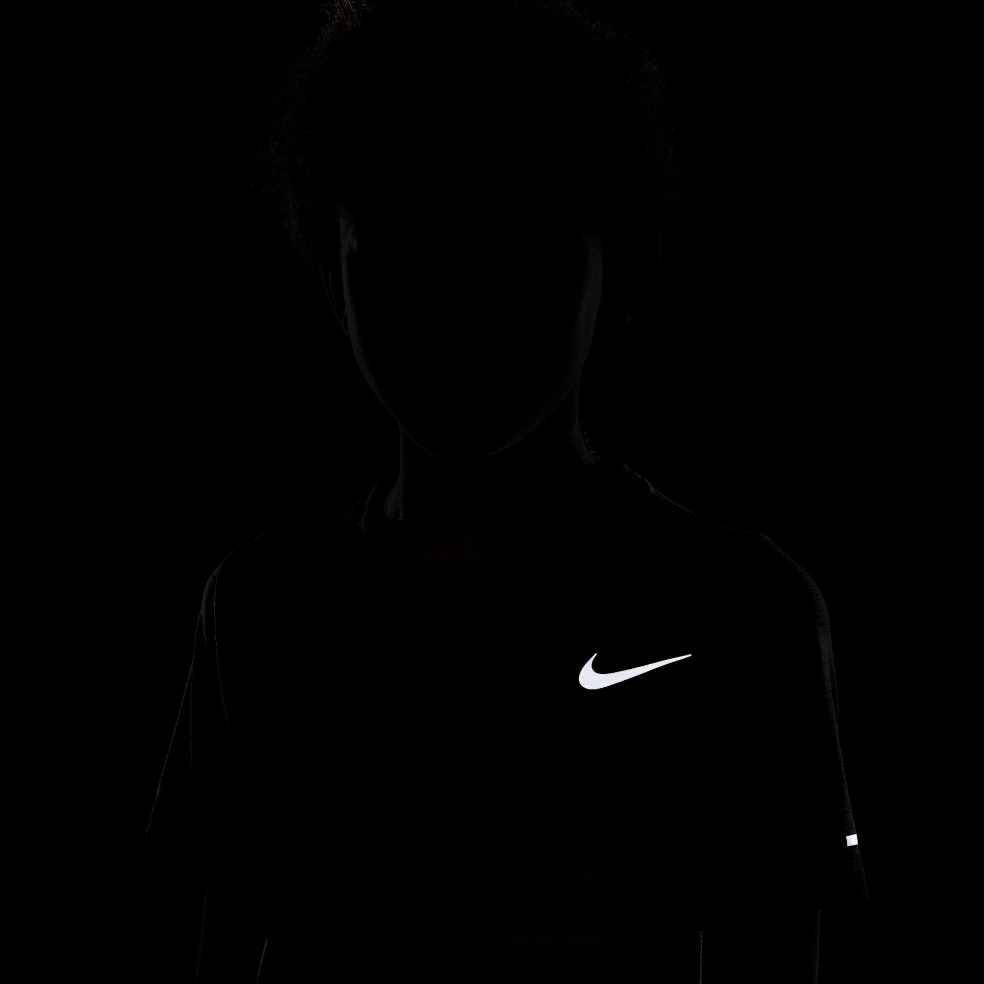 Camiseta Nike Dri-FIT Miler Infantil - Foto 7