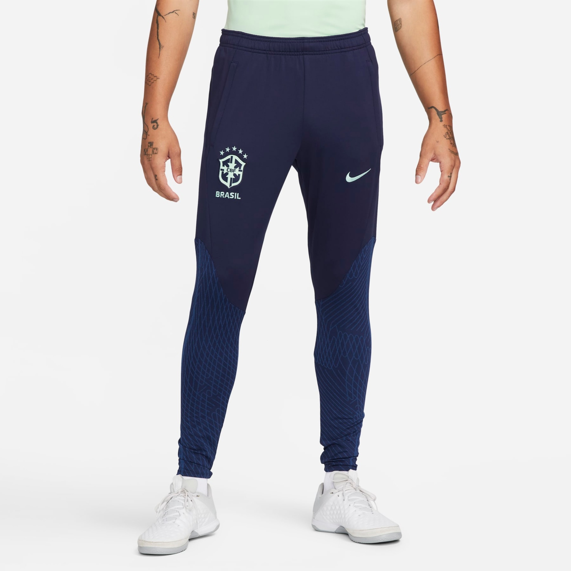 Calça Nike Brasil Strike Masculina - Foto 1