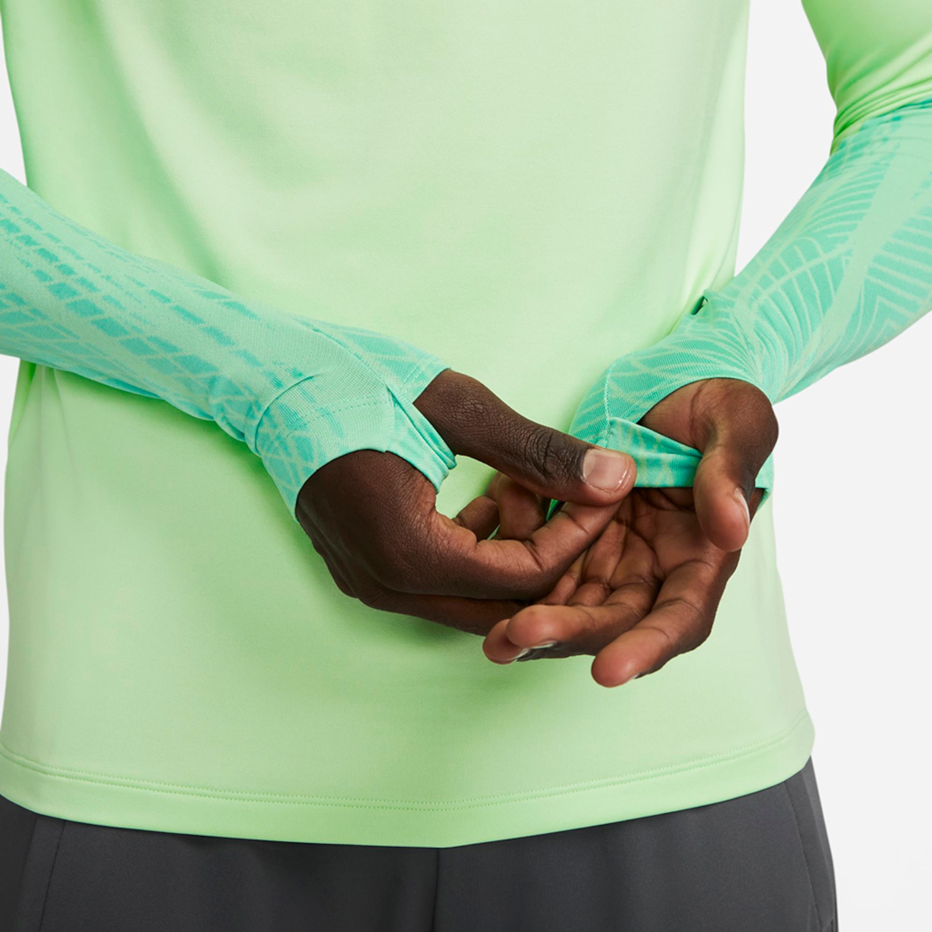 Camiseta Manga Longa Nike Brasil Strike Masculina - Foto 4