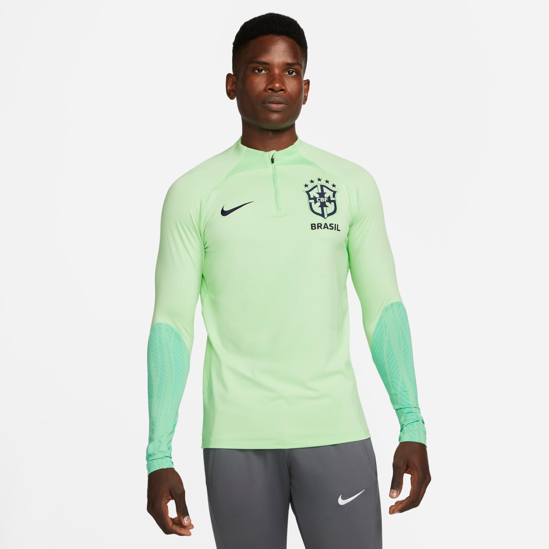 Camiseta Manga Longa Nike Brasil Strike Masculina - Foto 1
