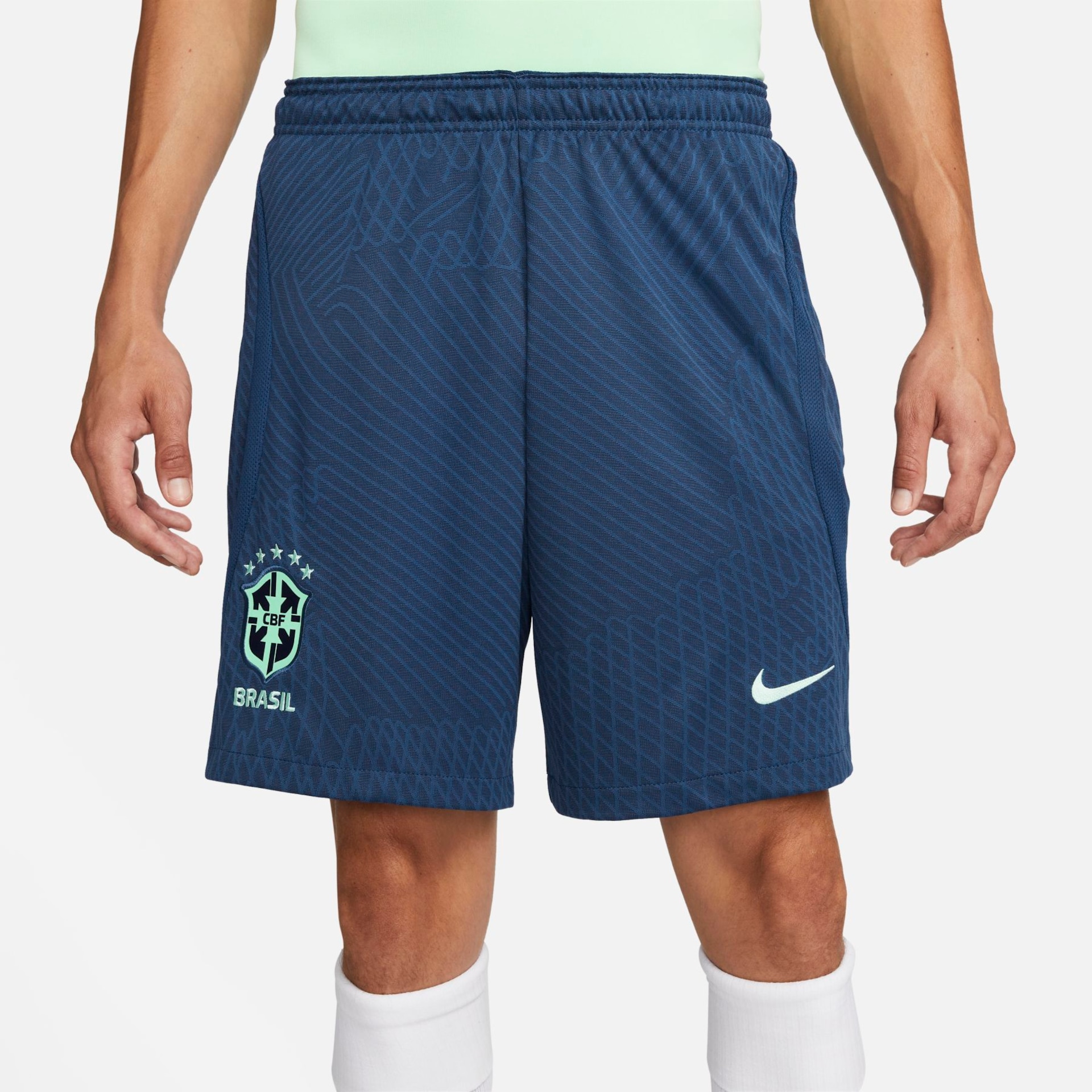 Shorts Nike Brasil Strike Masculino - Foto 2