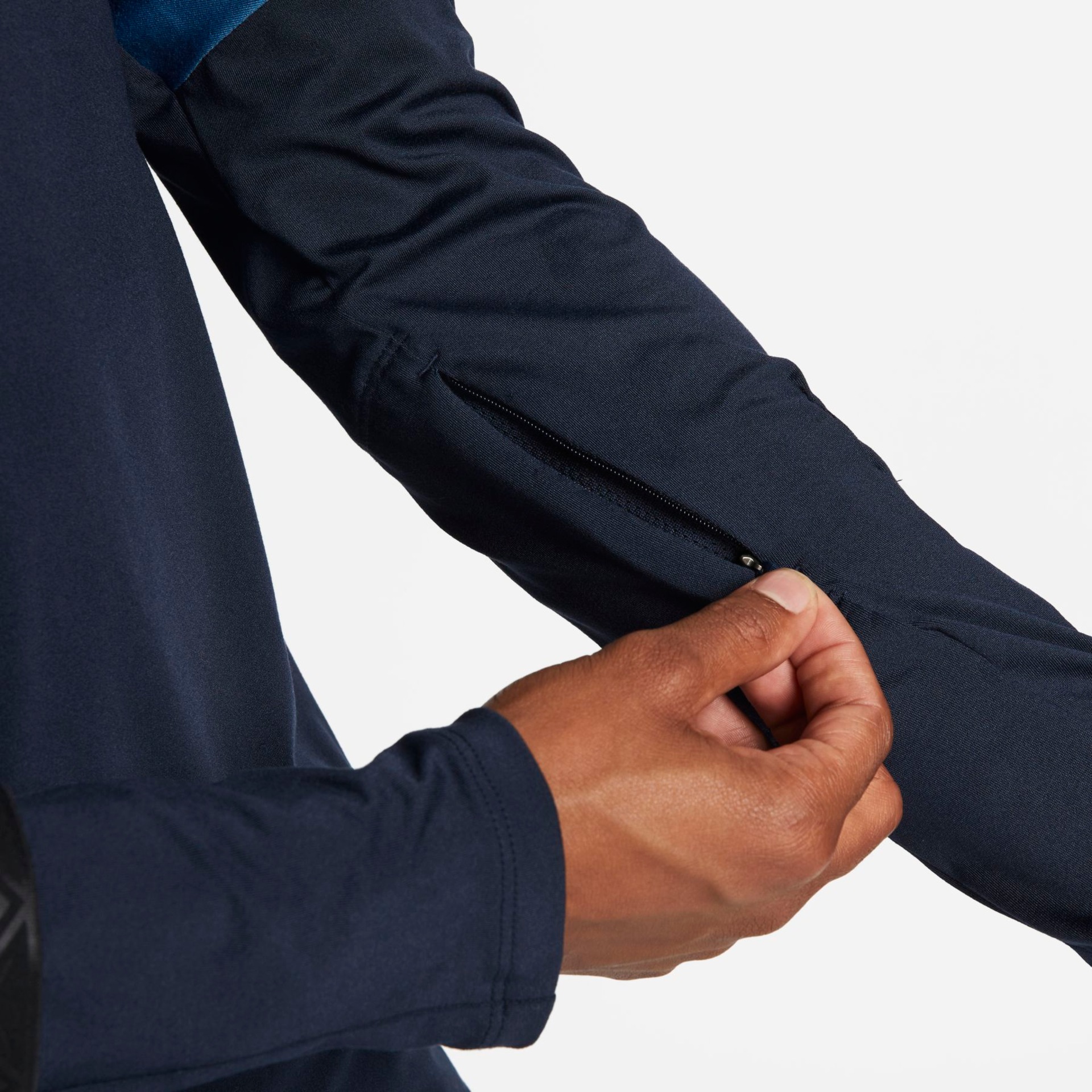 Camiseta Nike Dri-FIT Trail Masculina - Foto 5