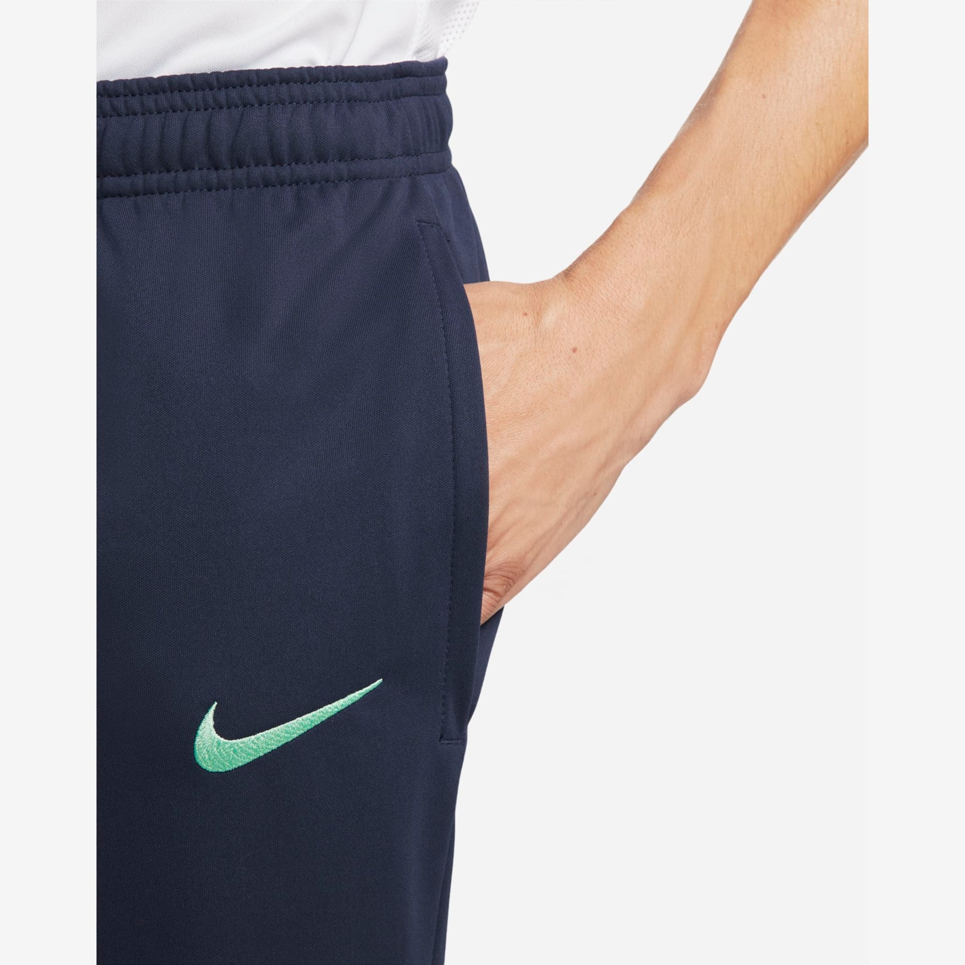 Calça Nike Brasil Academy Pro Masculina - Foto 3