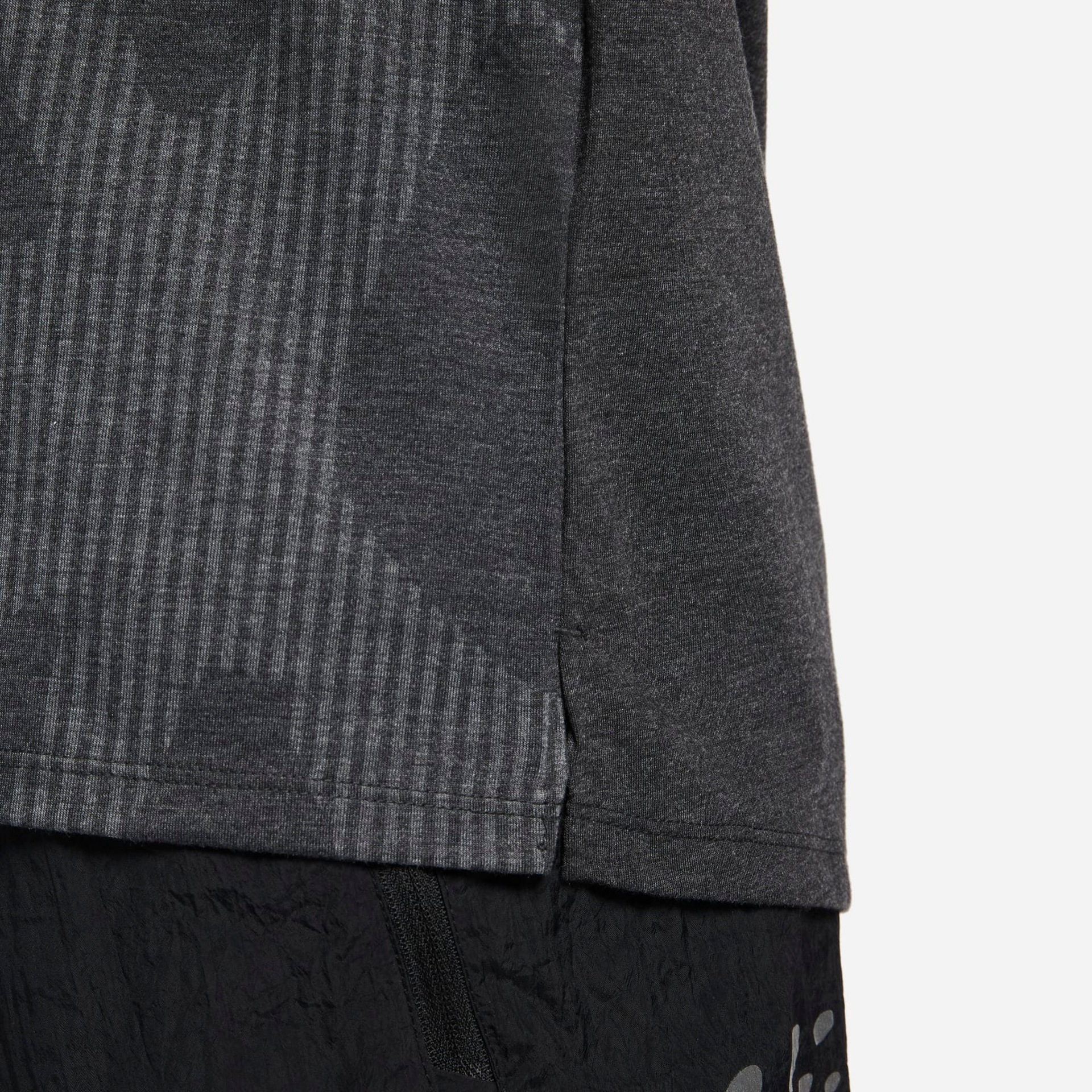 Camiseta Nike Dri-FIT Run Division Masculina - Foto 5