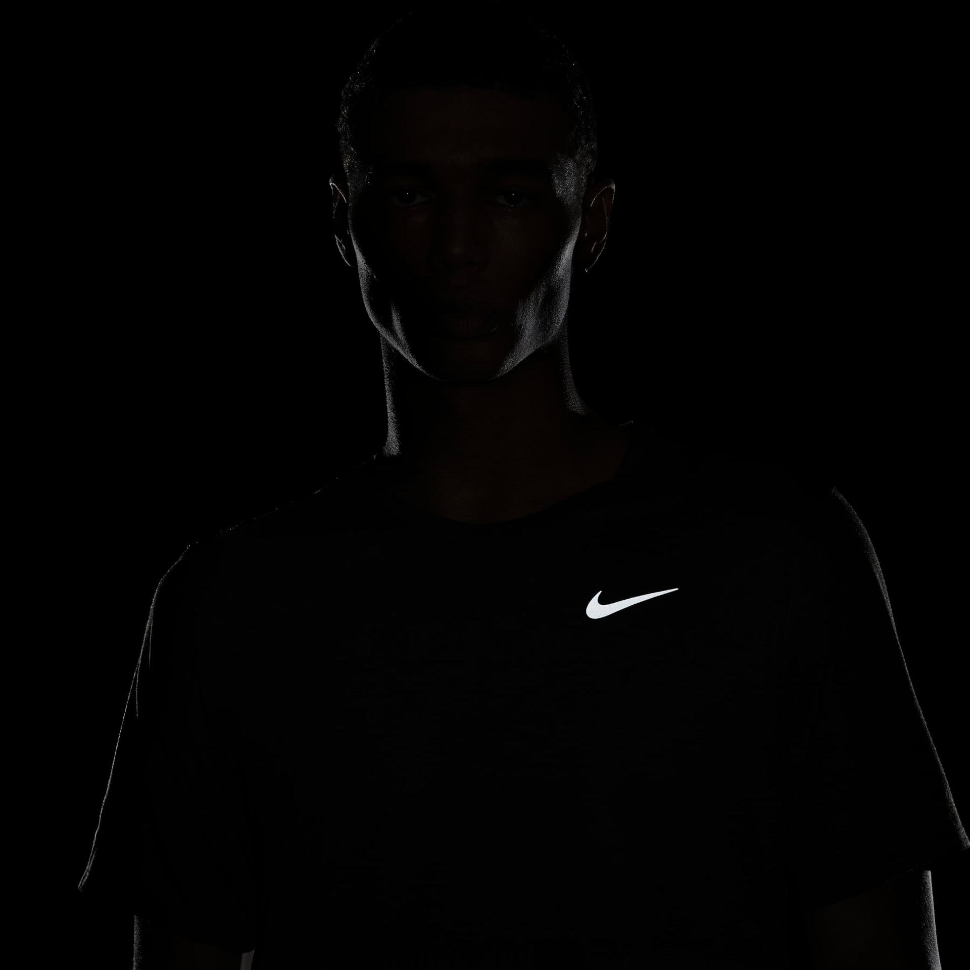 Camiseta Nike Dri-FIT Run Division Masculina - Foto 6