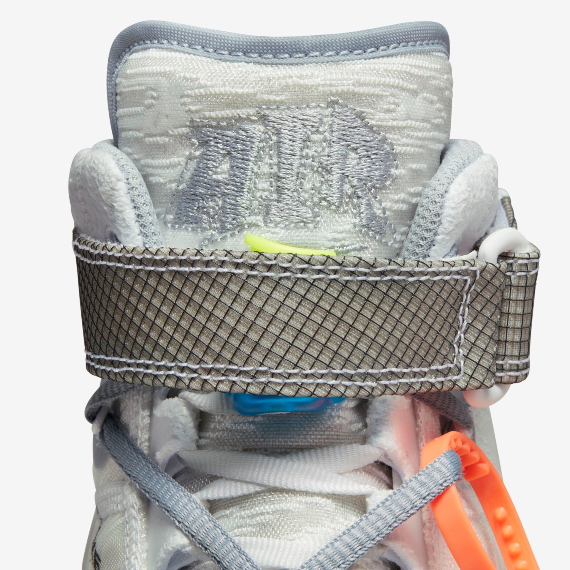 Tênis Nike Air Force 1 Mid x Off-White - Foto 9
