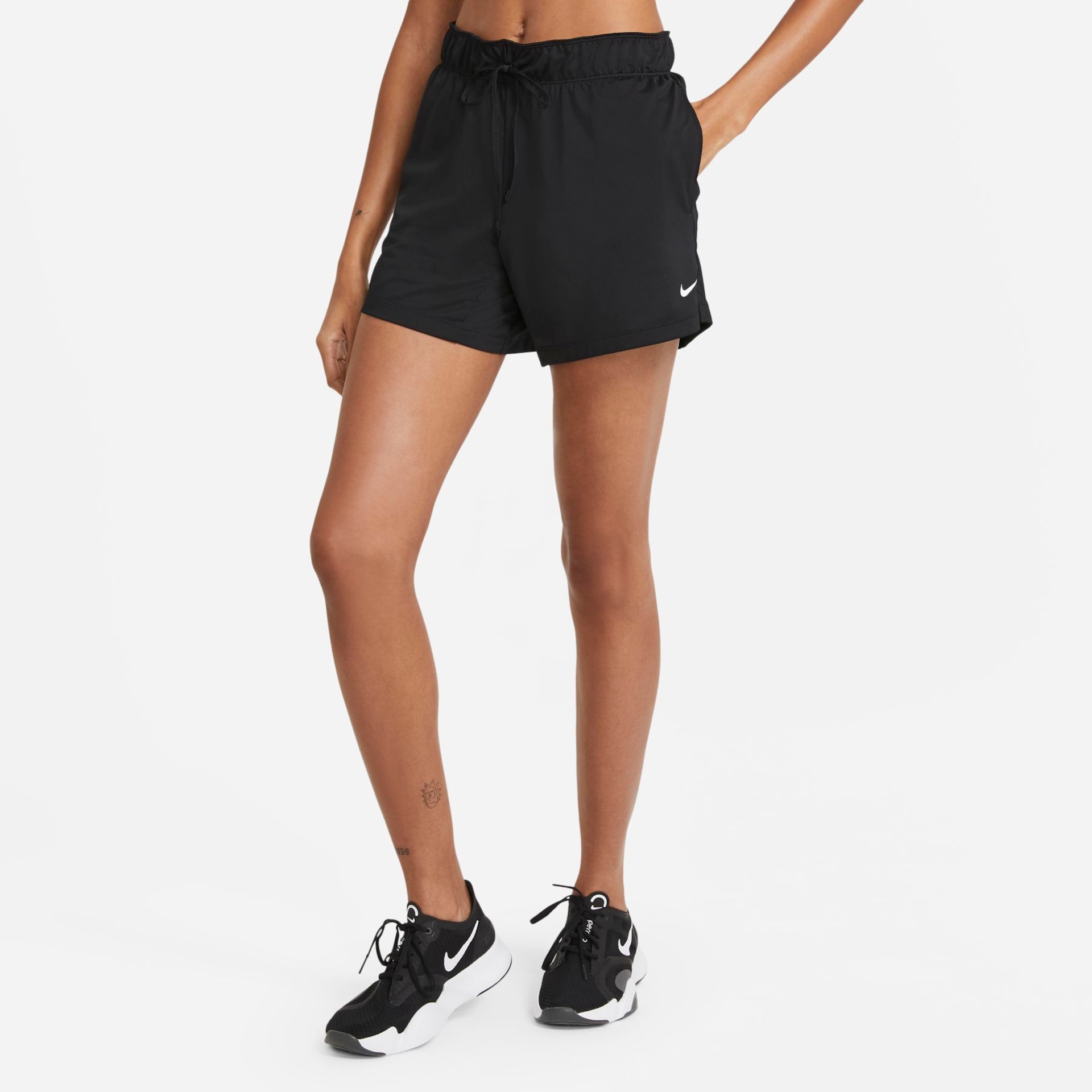 Shorts Nike Dri-FIT Attack Feminino - Foto 1