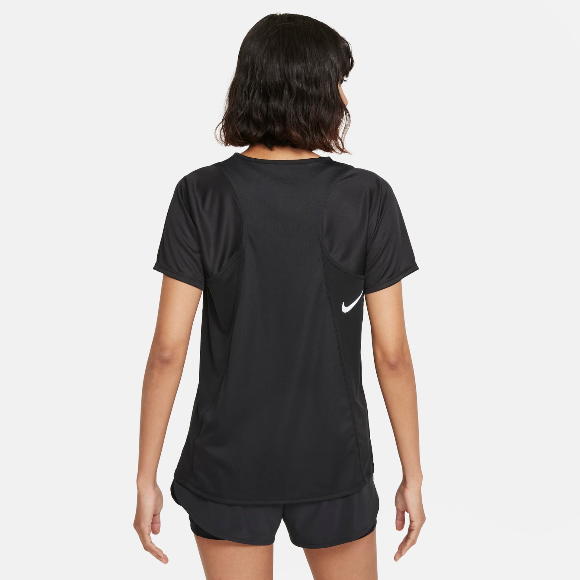 Camiseta Nike Dri-FIT Race Feminina - Foto 2