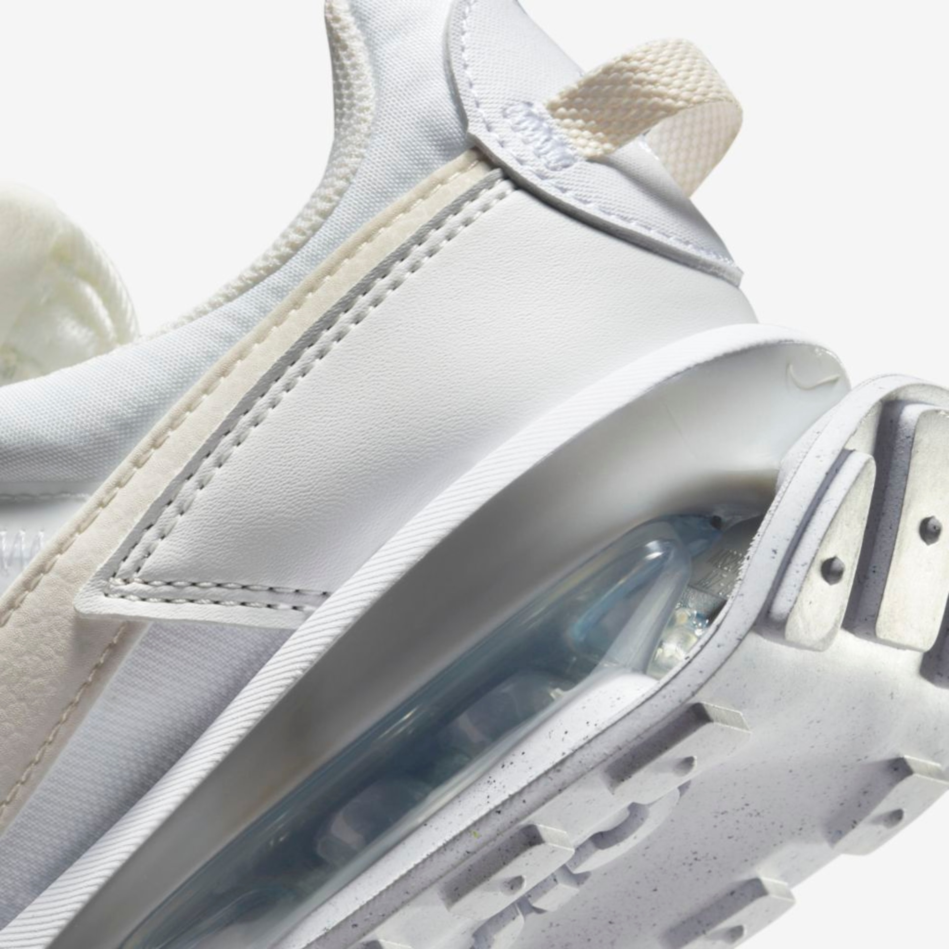 Tênis Nike Air Max Pre-Day Feminino - Foto 9