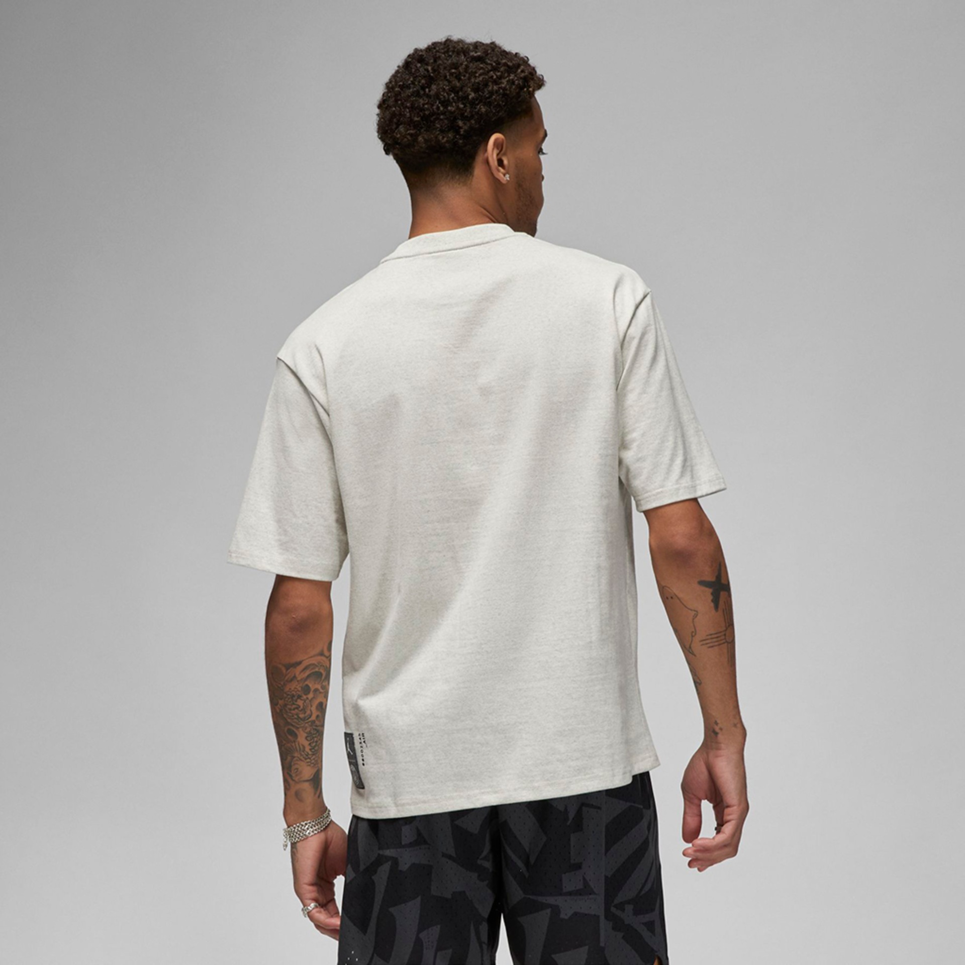 Camiseta Jordan PSG Pocket Masculina - Foto 2
